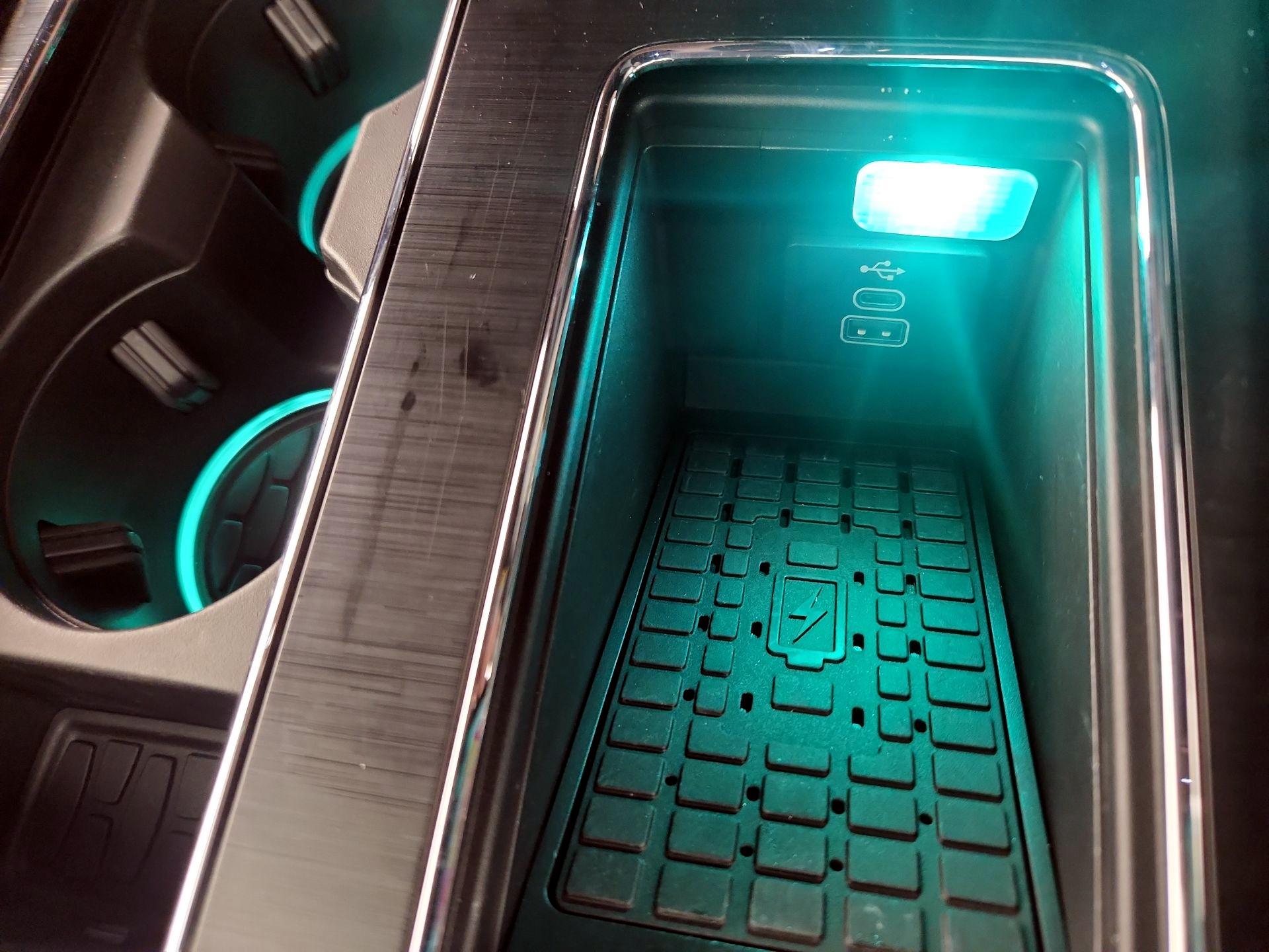 Thumbnail: 2025 Lincoln Aviator - 16