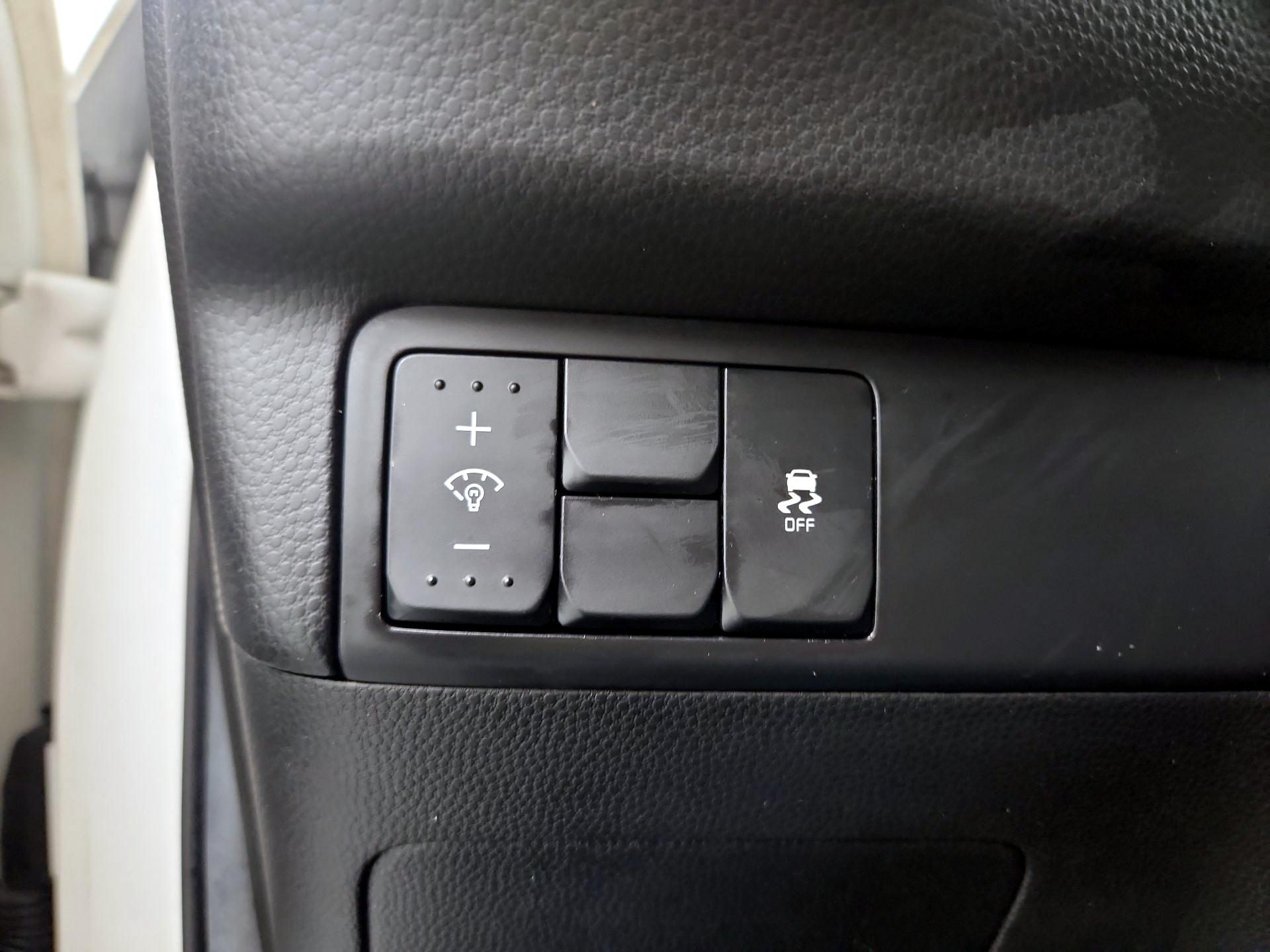 Thumbnail: 2017 Kia Soul - 11