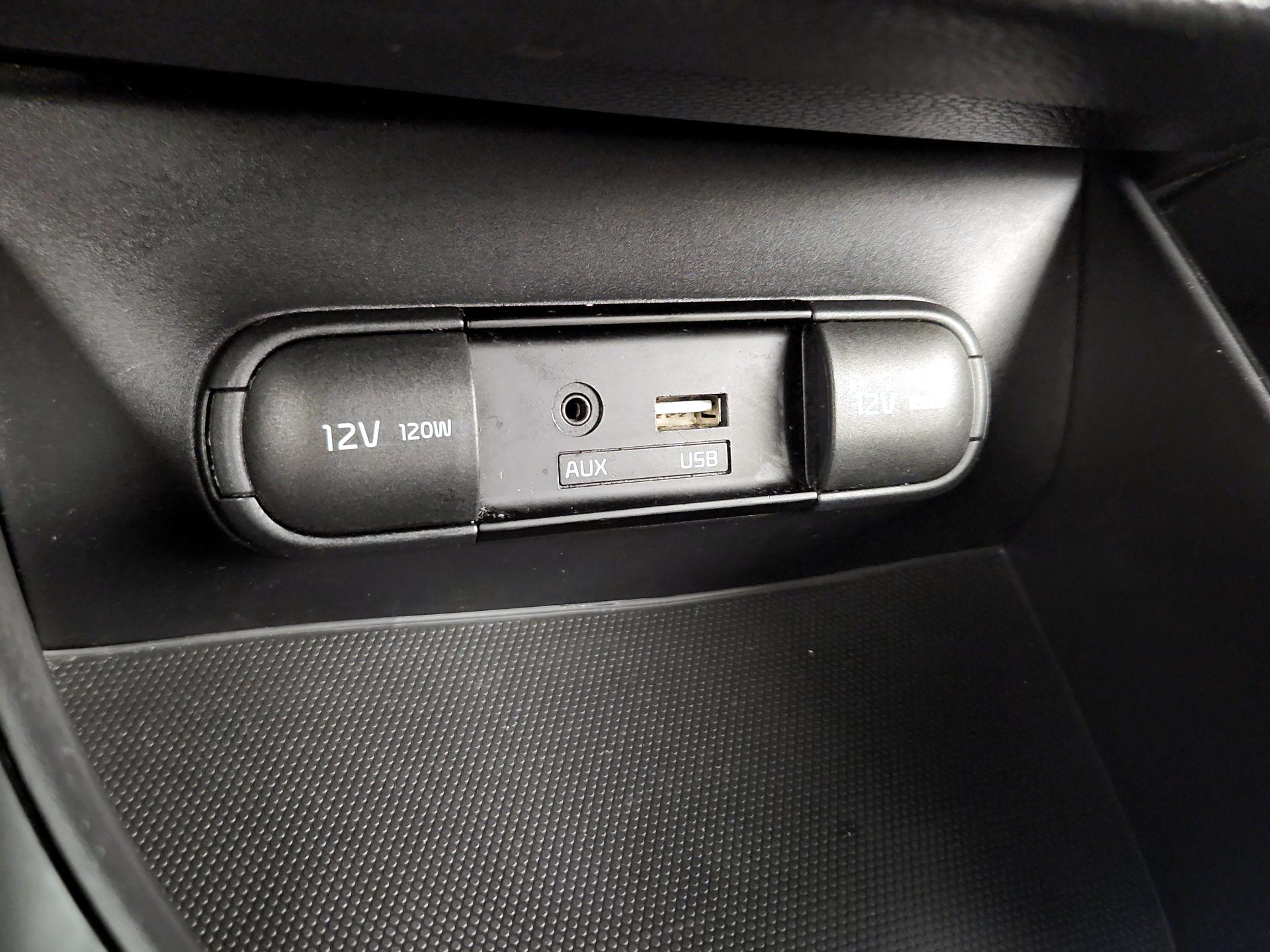 Thumbnail: 2017 Kia Soul - 16