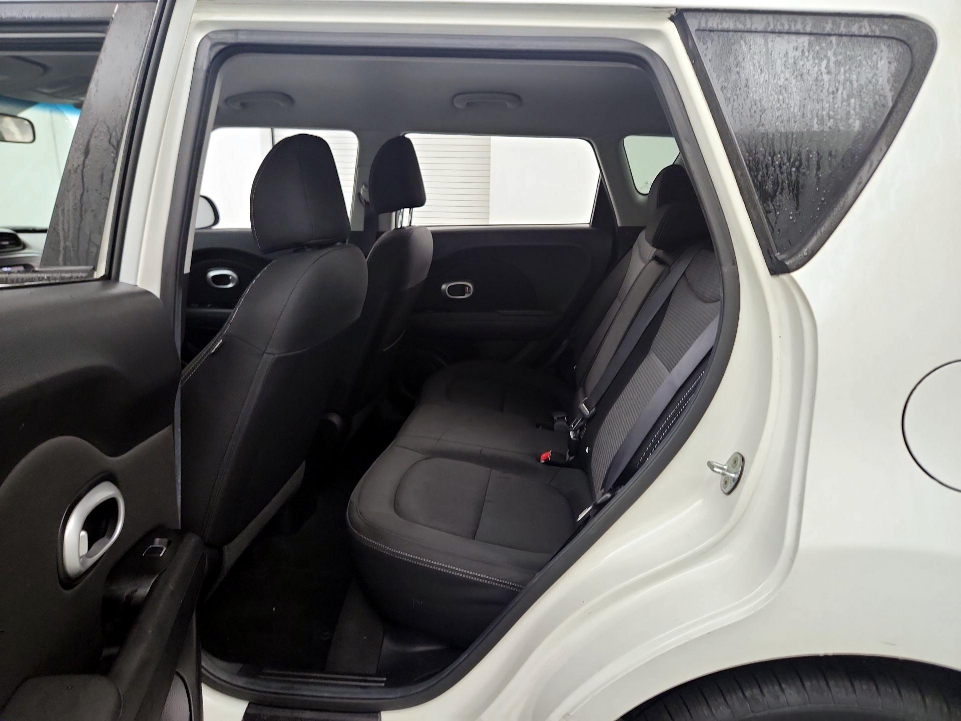 Thumbnail: 2017 Kia Soul - 17