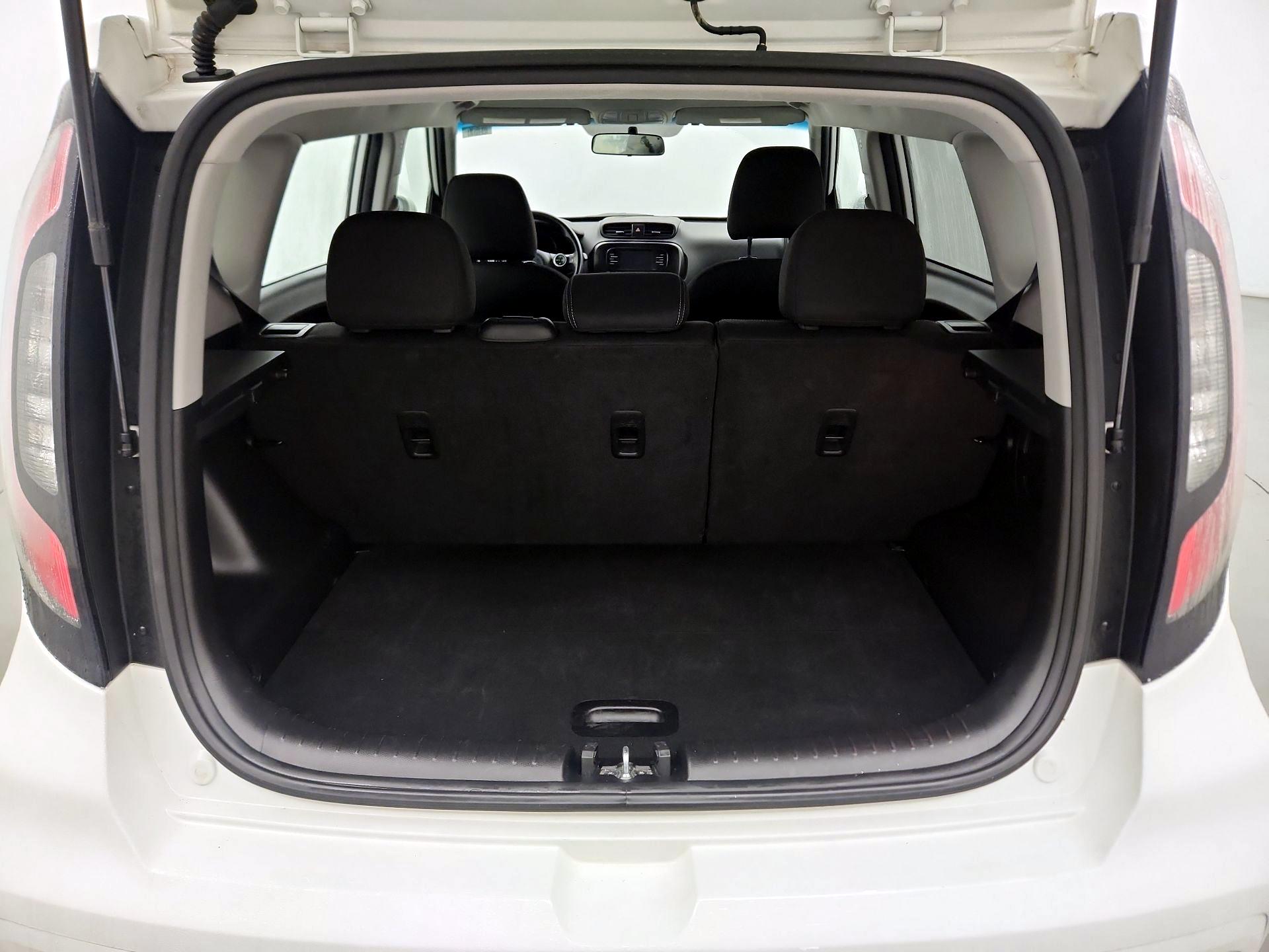 Thumbnail: 2017 Kia Soul - 18