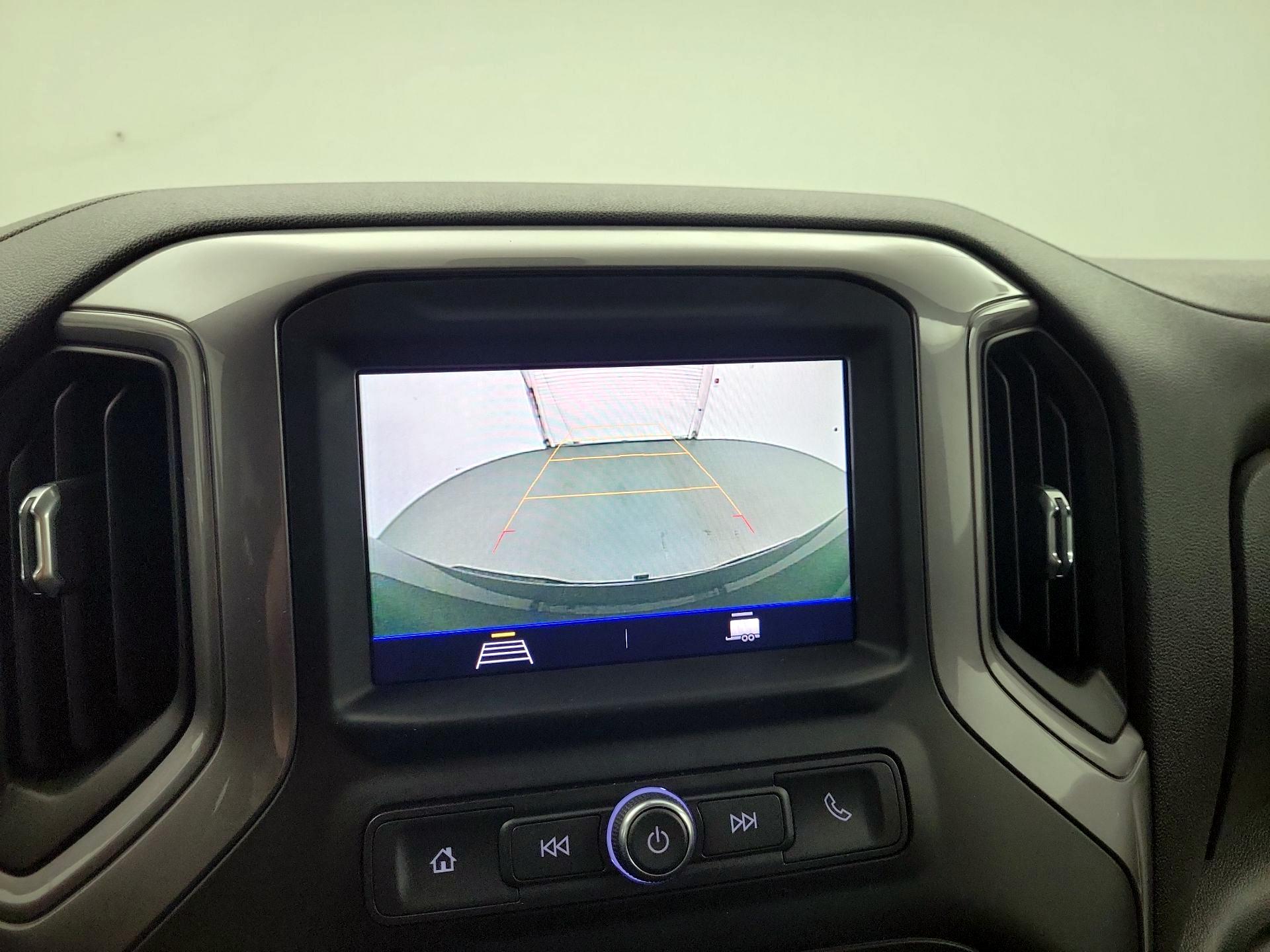 Thumbnail: 2020 Chevrolet Silverado 1500 - 12