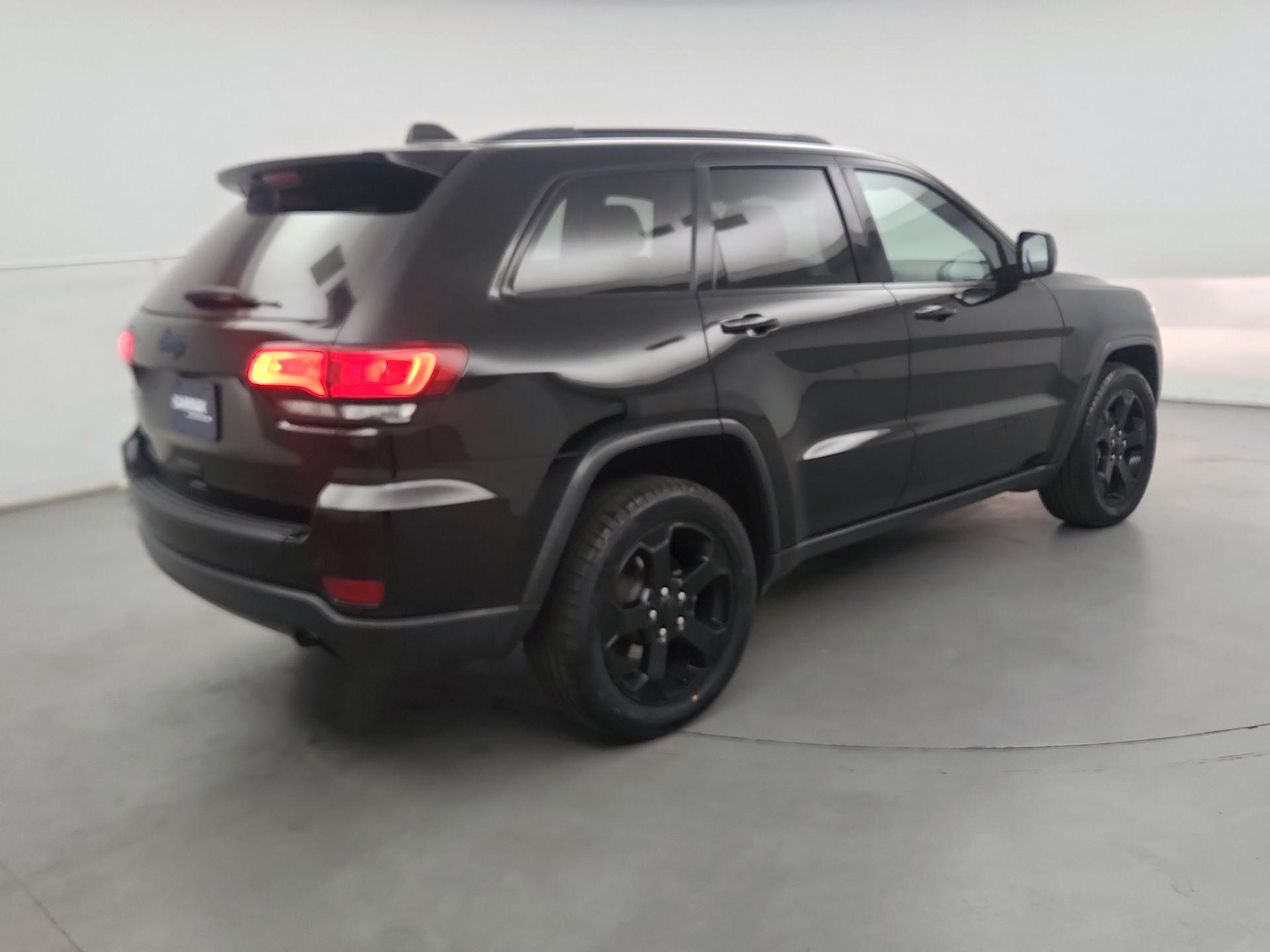 Thumbnail: 2019 Jeep Grand Cherokee - 5
