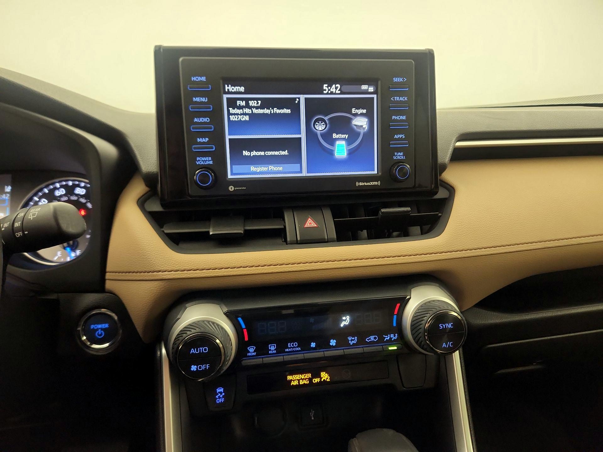 Thumbnail: 2022 Toyota RAV4 - 12