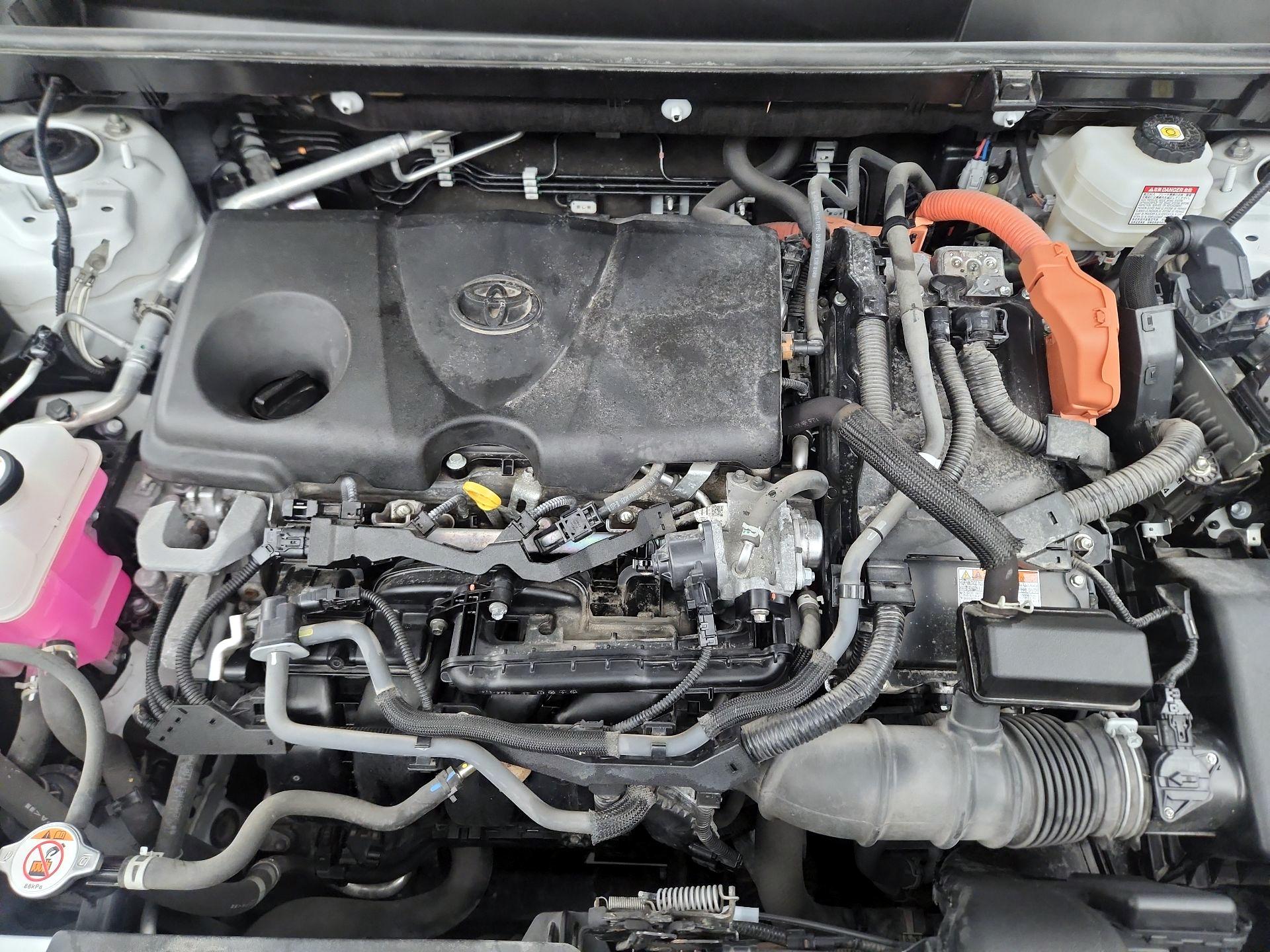 Thumbnail: 2022 Toyota RAV4 - 17