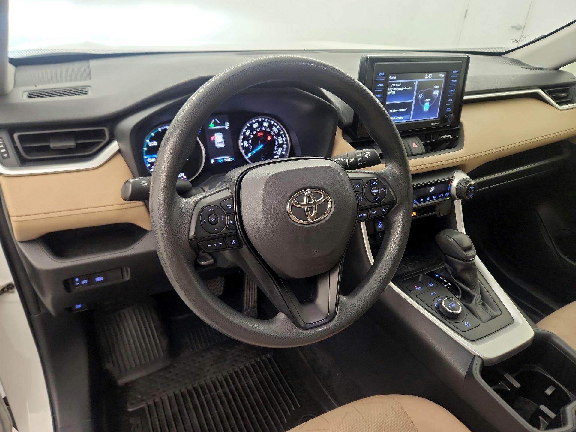 Thumbnail: 2022 Toyota RAV4 - 8