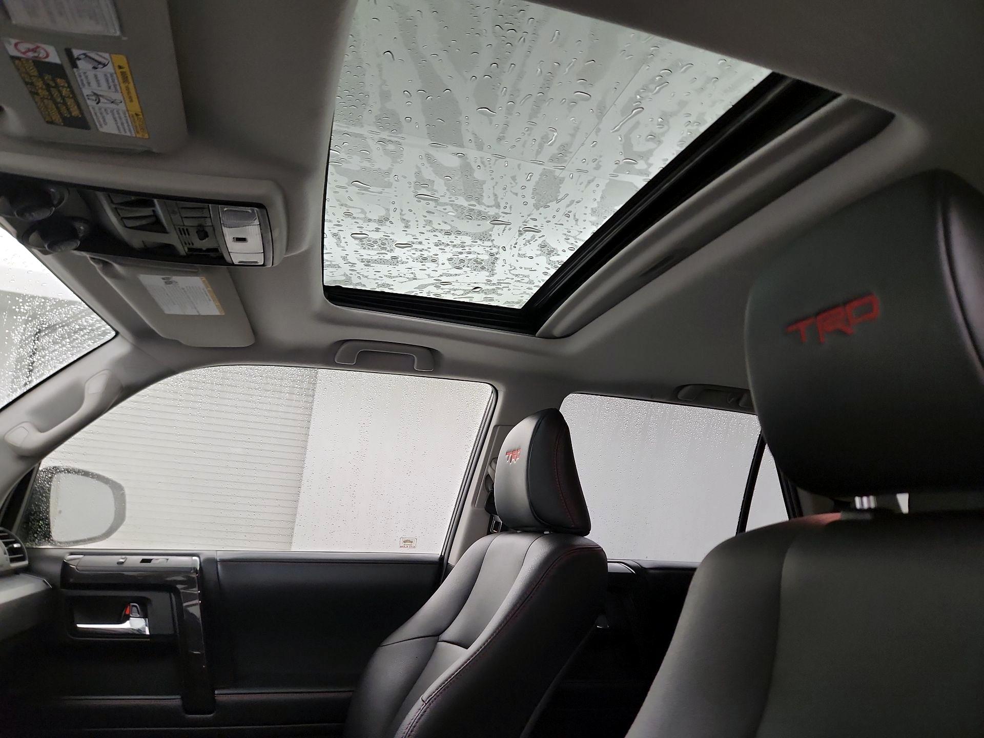 Thumbnail: 2018 Toyota 4Runner - 18