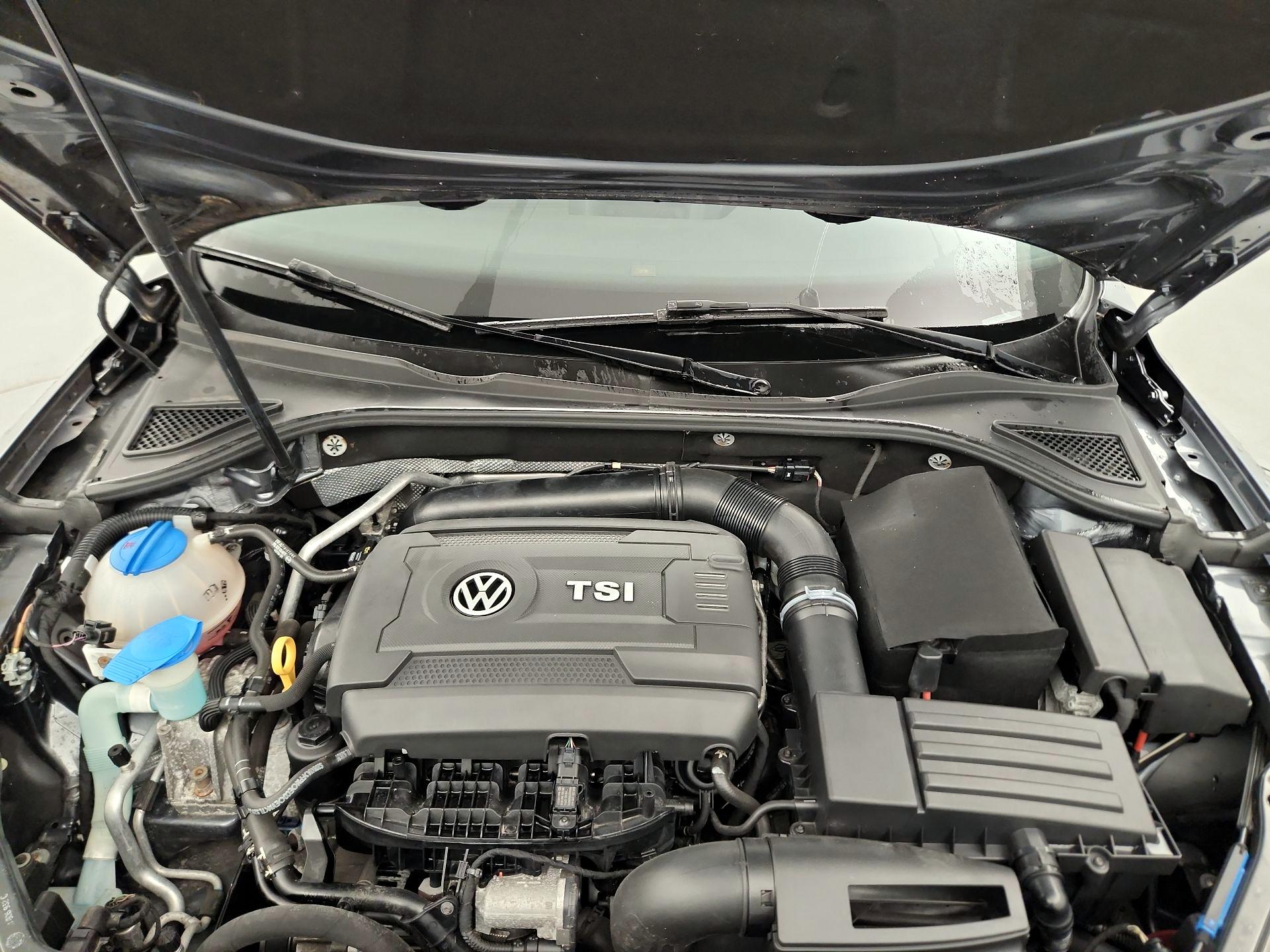 Thumbnail: 2017 Volkswagen Passat - 19