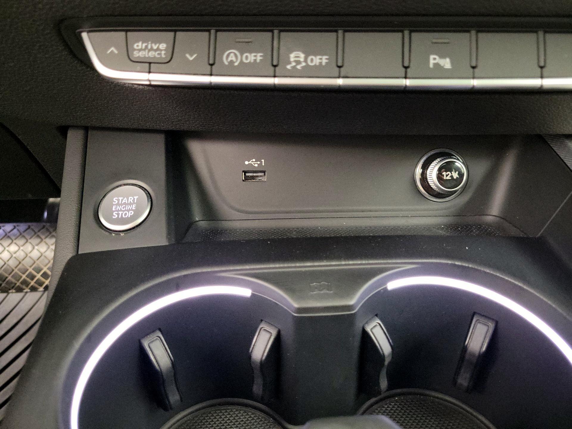 Thumbnail: 2019 Audi A4 - 17