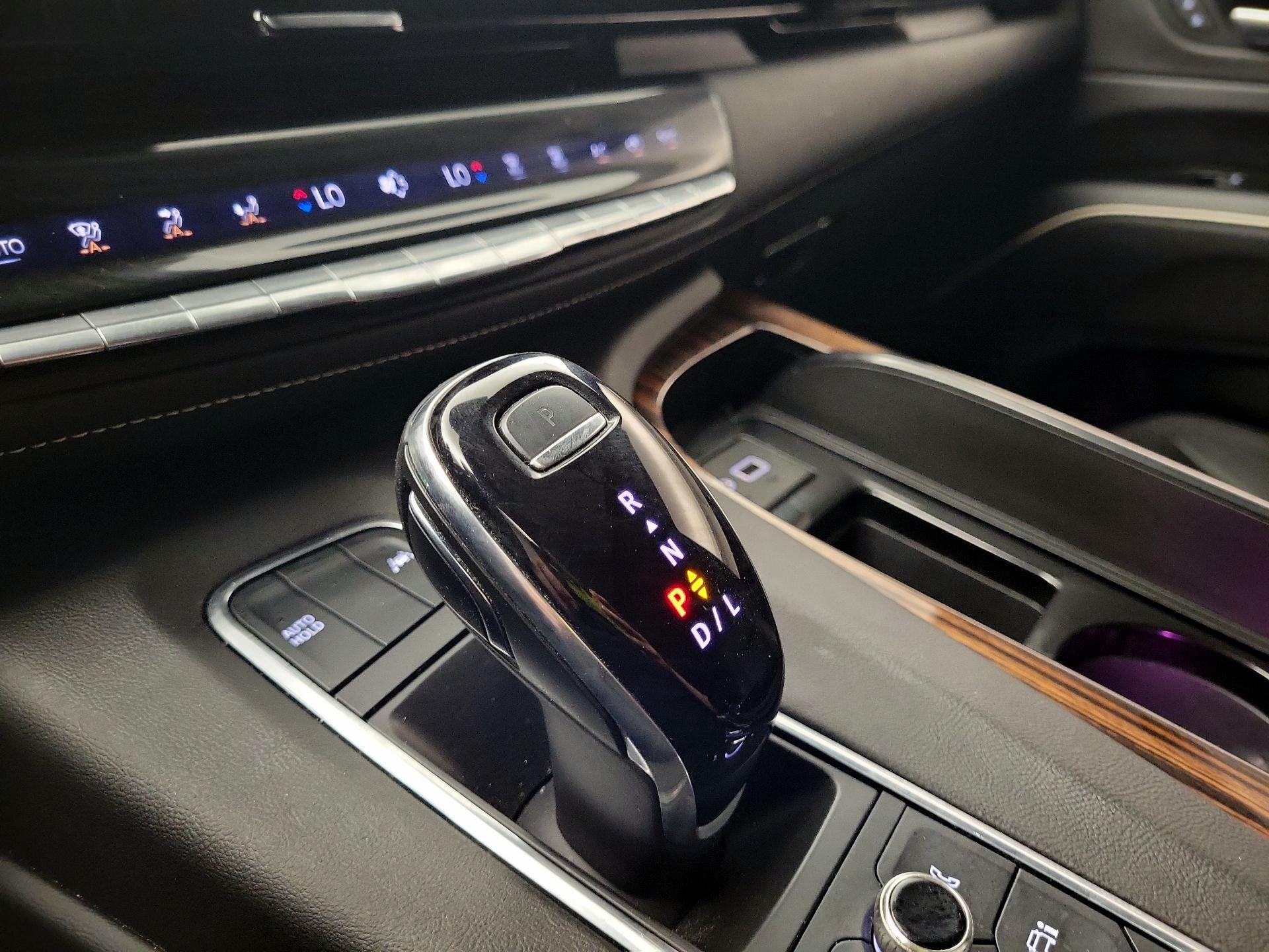 Thumbnail: 2022 Cadillac Escalade - 16