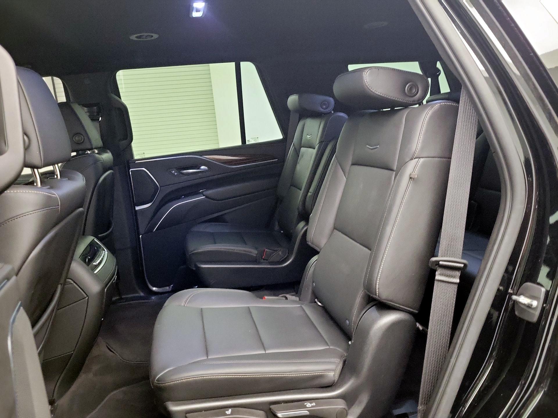 Thumbnail: 2022 Cadillac Escalade - 18