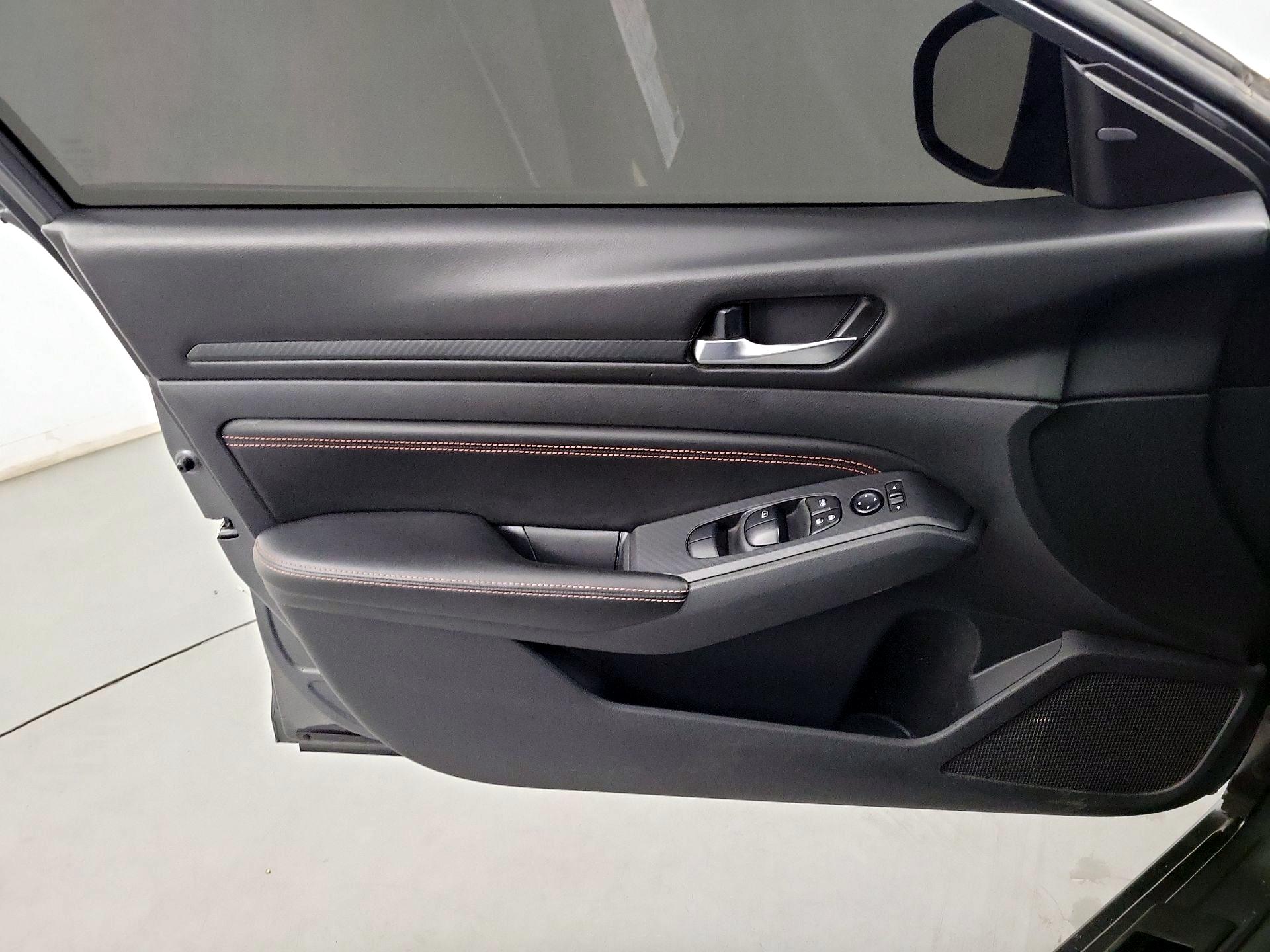 Thumbnail: 2021 Nissan Altima - 12