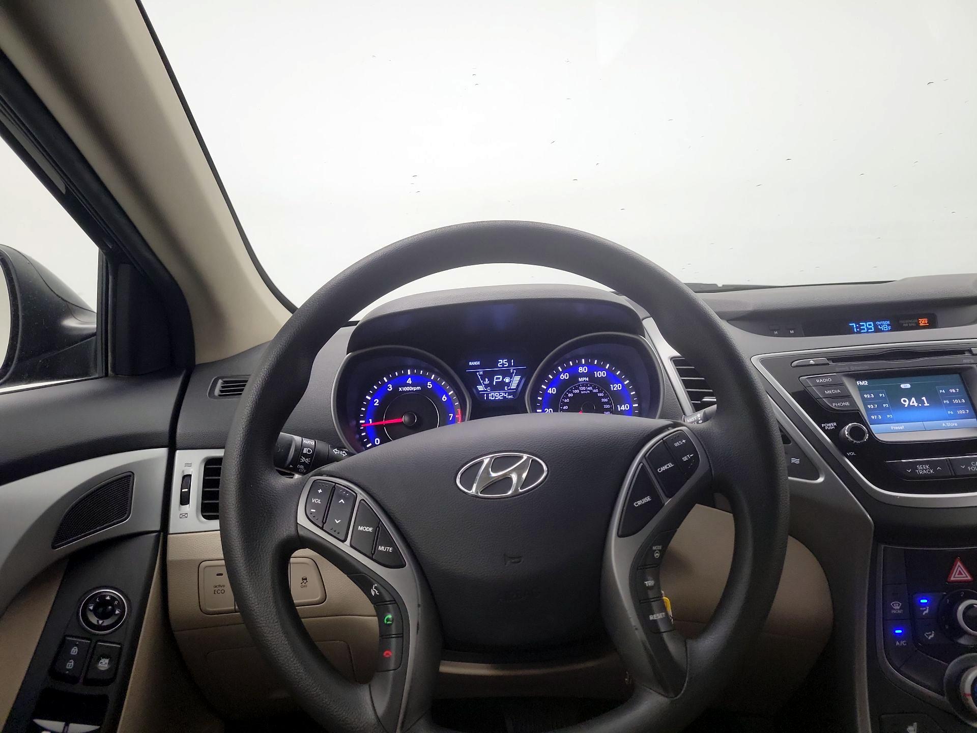Thumbnail: 2014 Hyundai Elantra - 10