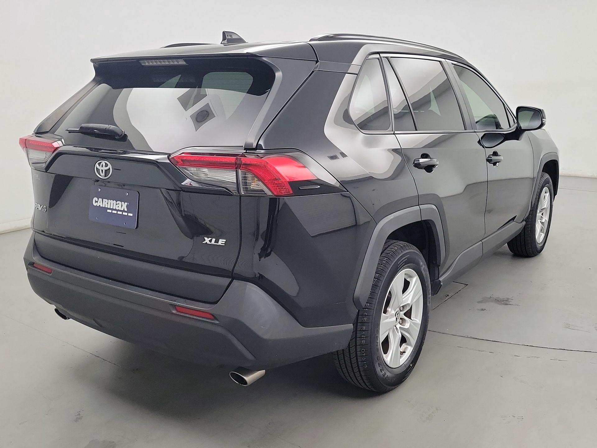 Thumbnail: 2019 Toyota RAV4 - 5
