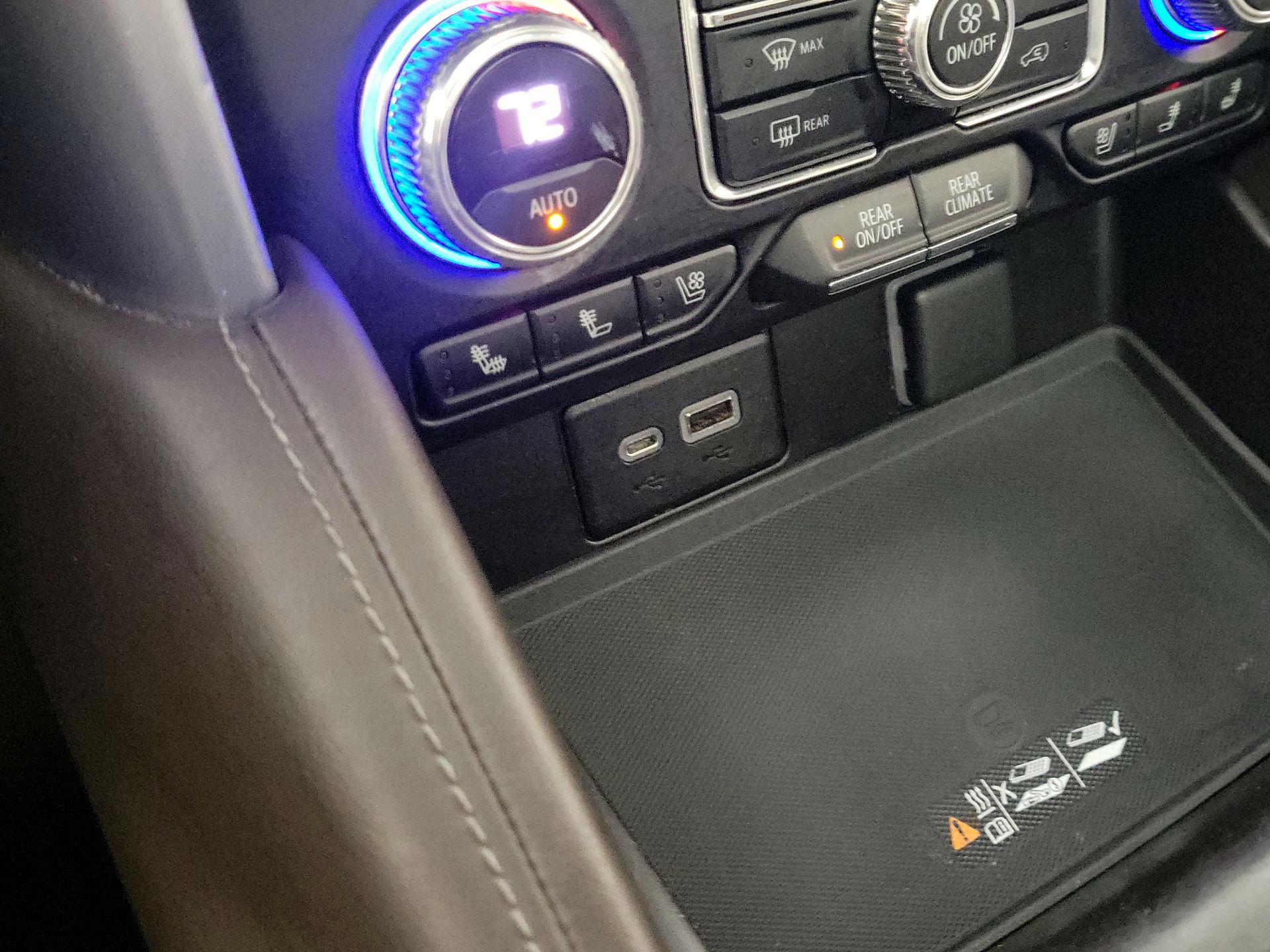 Thumbnail: 2021 GMC Yukon XL - 17