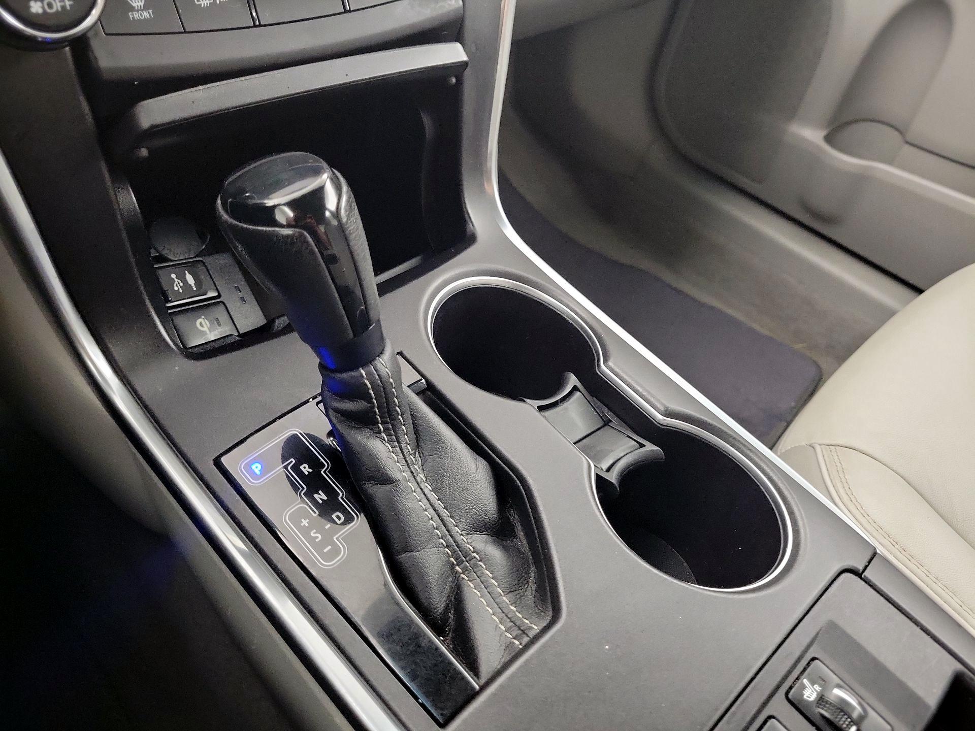 Thumbnail: 2017 Toyota Camry - 15