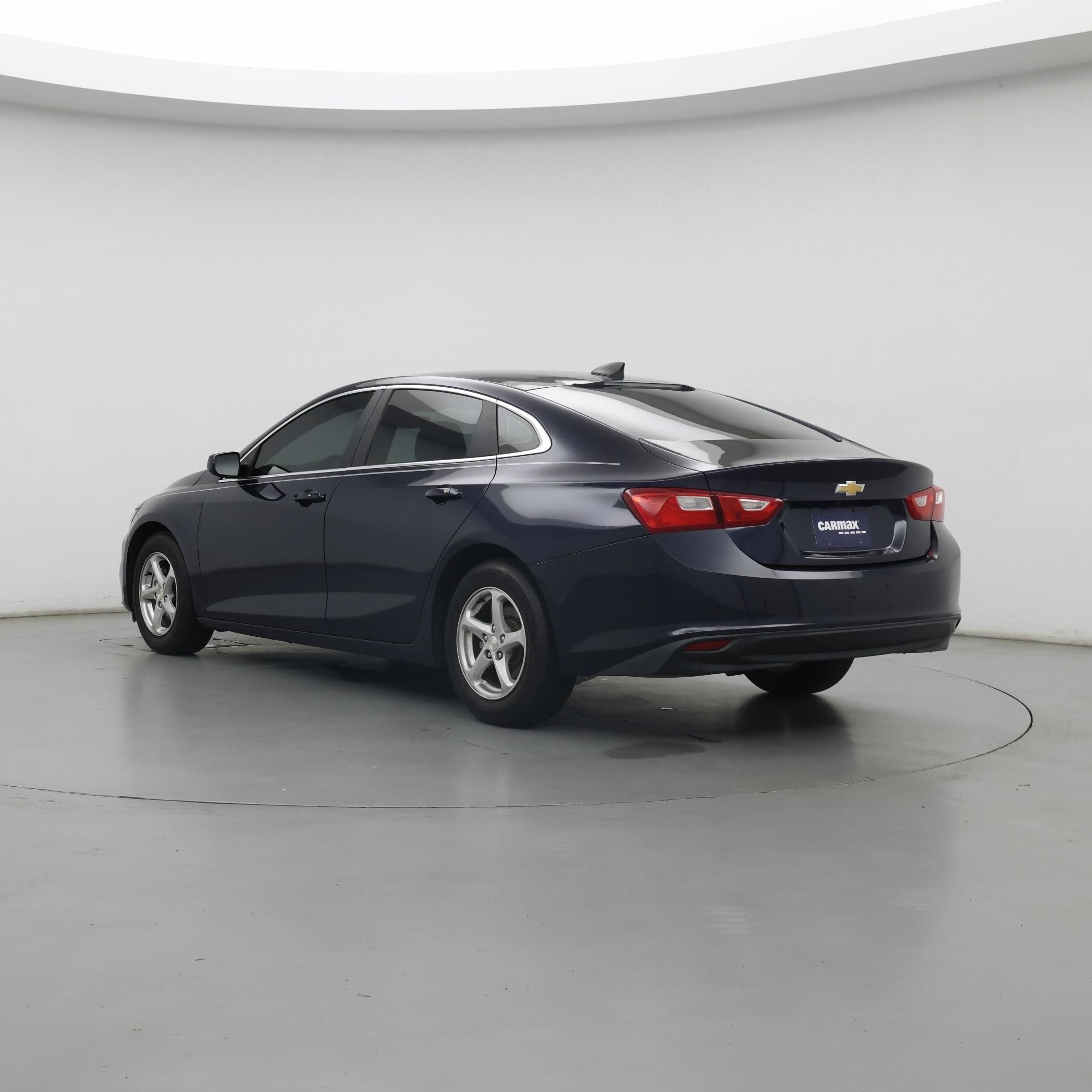 Thumbnail: 2017 Chevrolet Malibu - 2