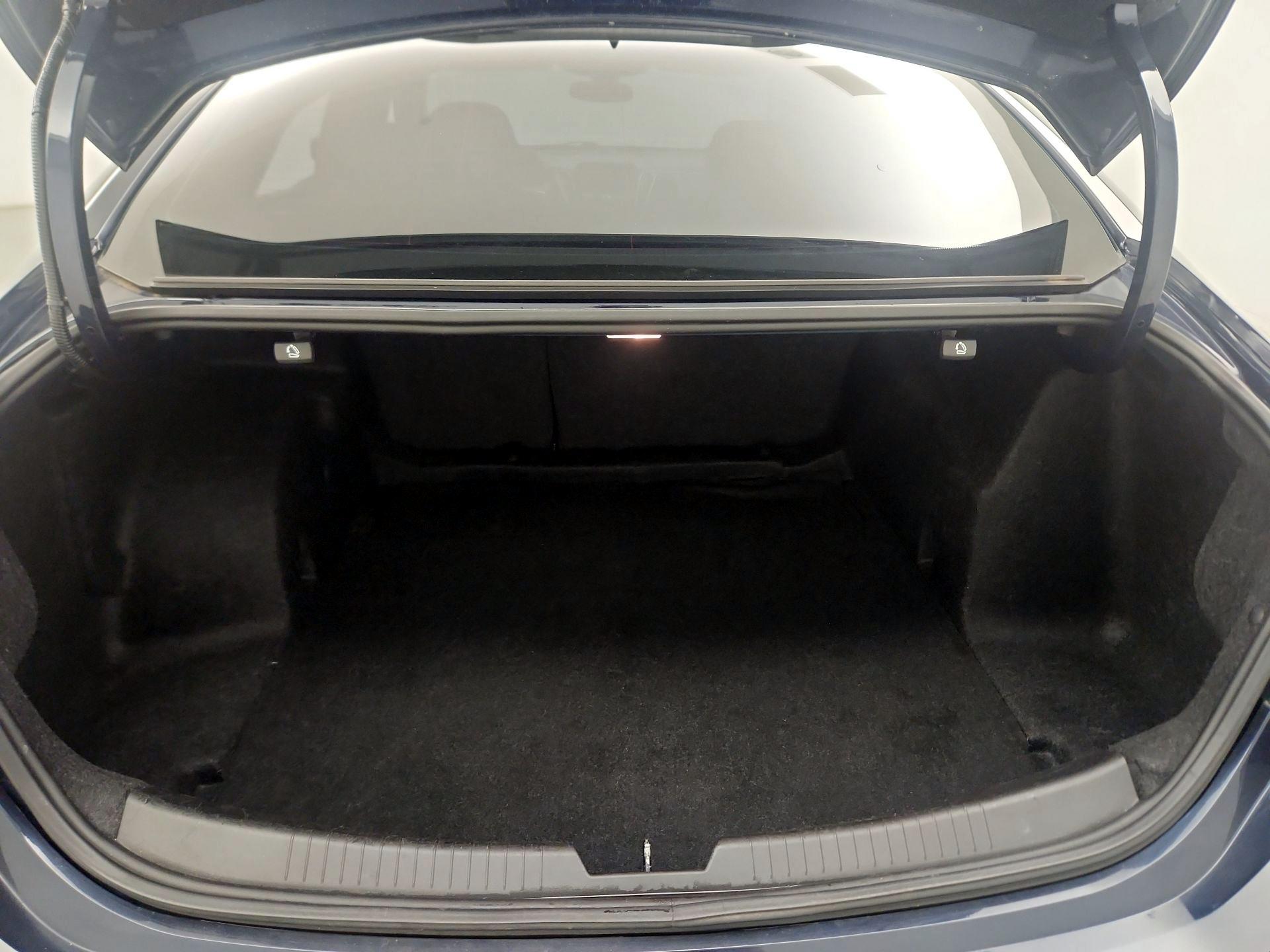 Thumbnail: 2017 Chevrolet Malibu - 20