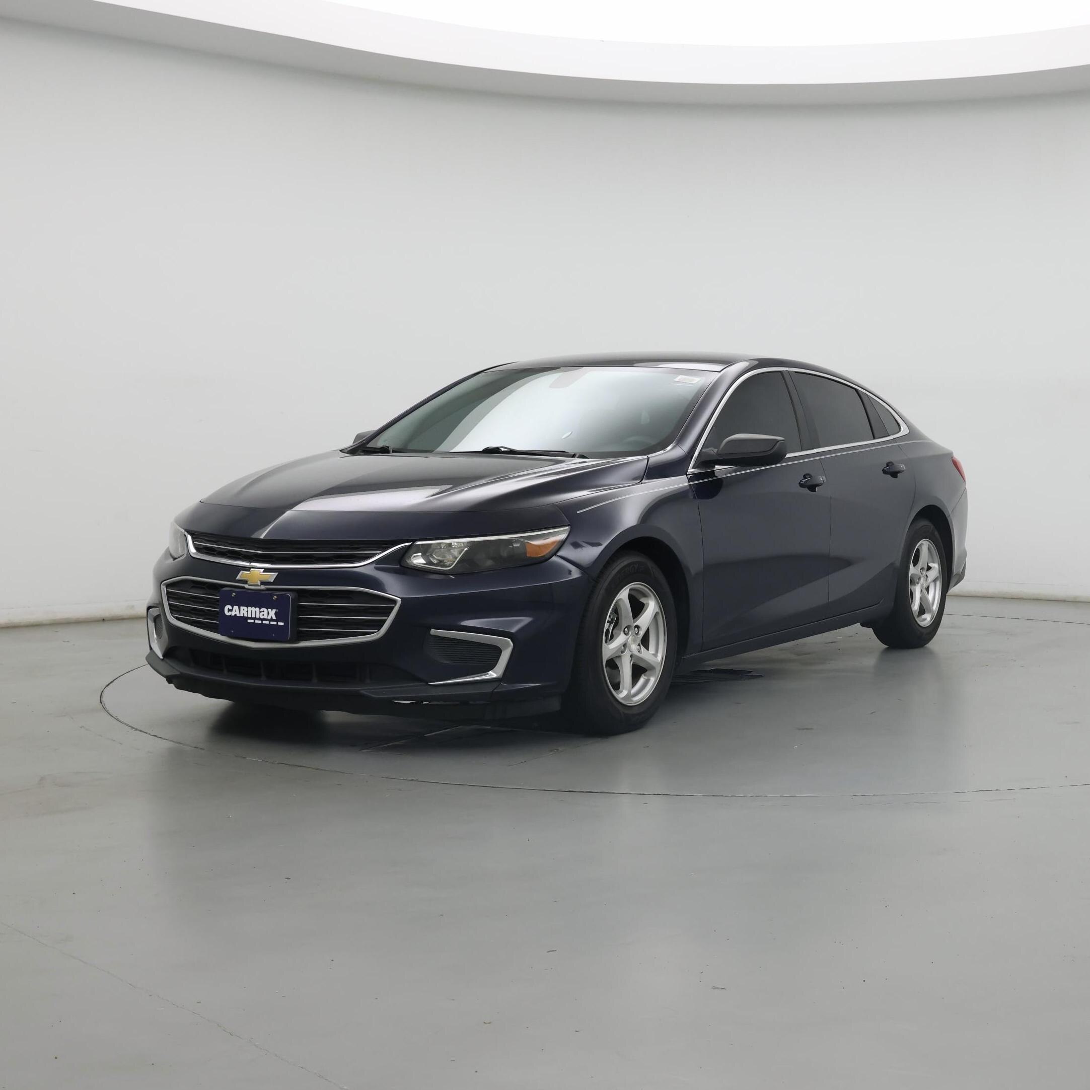 Thumbnail: 2017 Chevrolet Malibu - 4