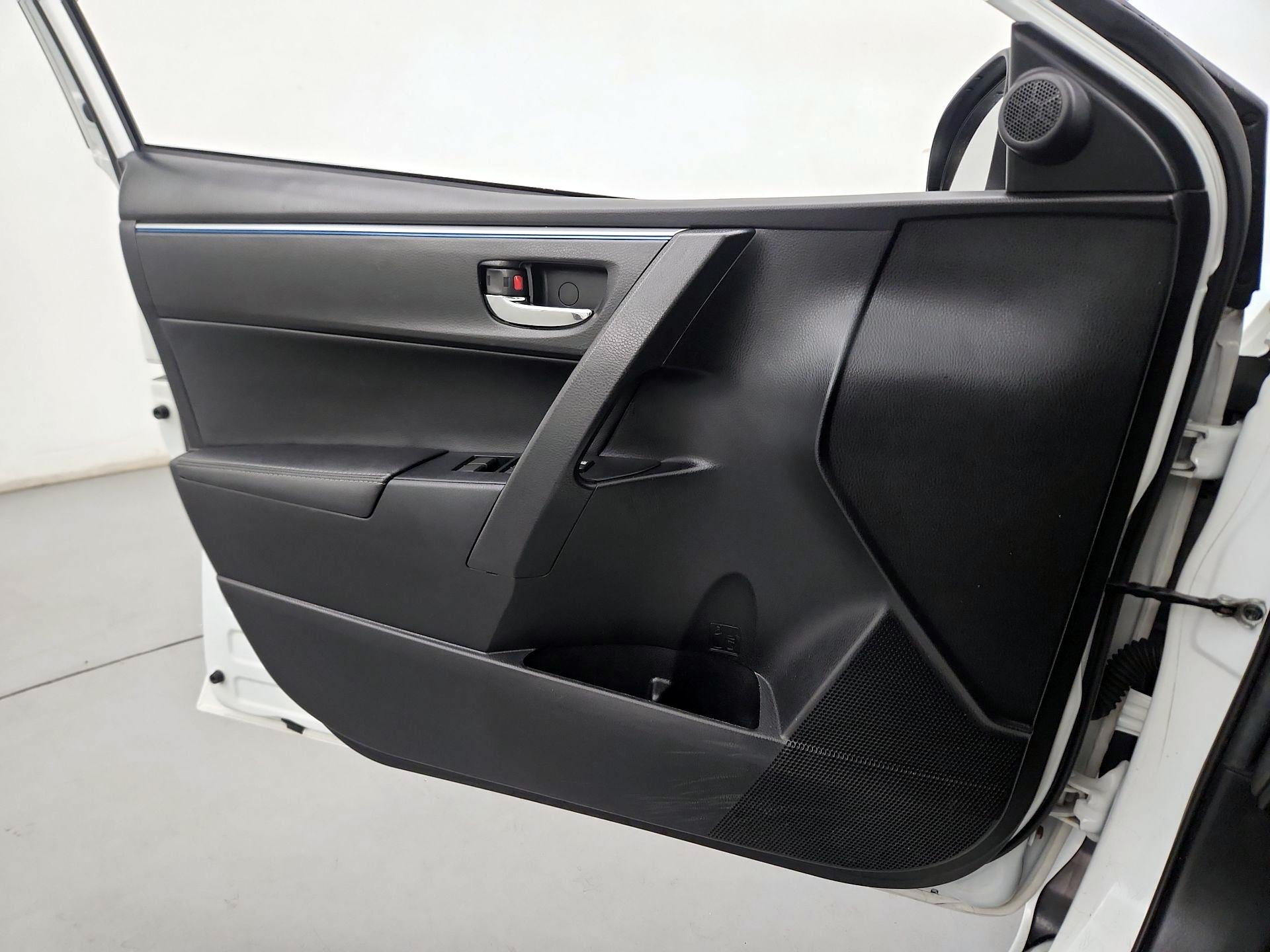 Thumbnail: 2016 Toyota Corolla - 12