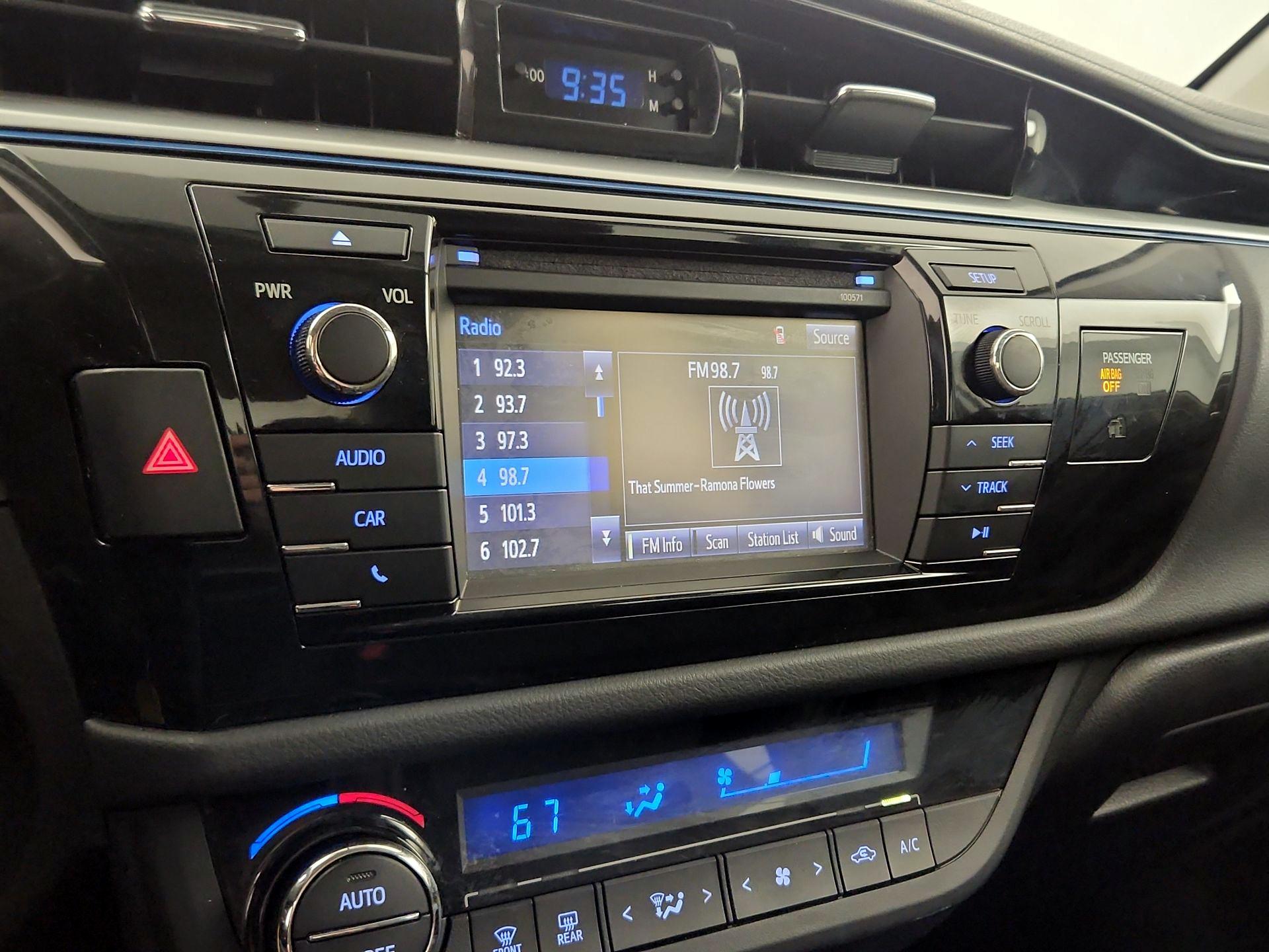 Thumbnail: 2016 Toyota Corolla - 15