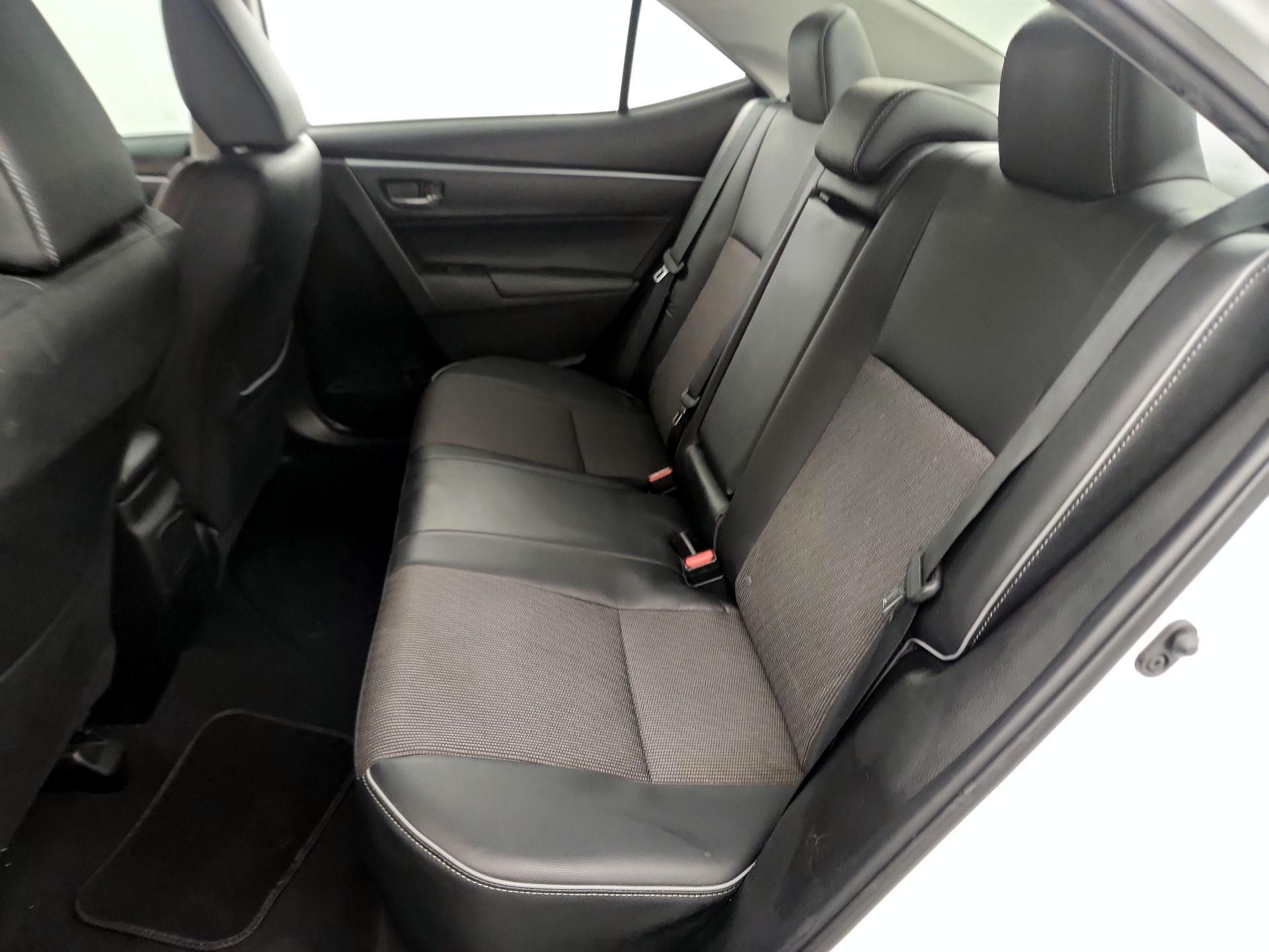 Thumbnail: 2016 Toyota Corolla - 19