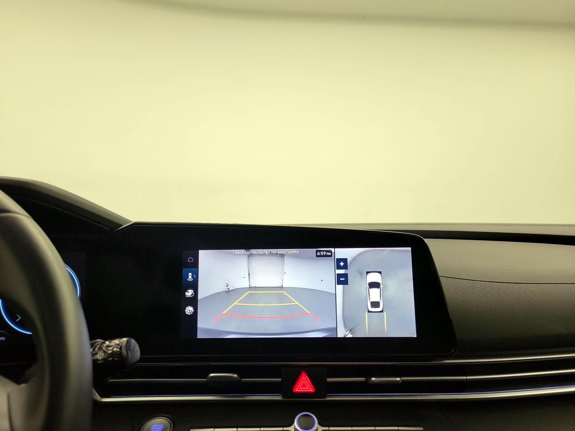 Thumbnail: 2024 Hyundai Elantra - 13