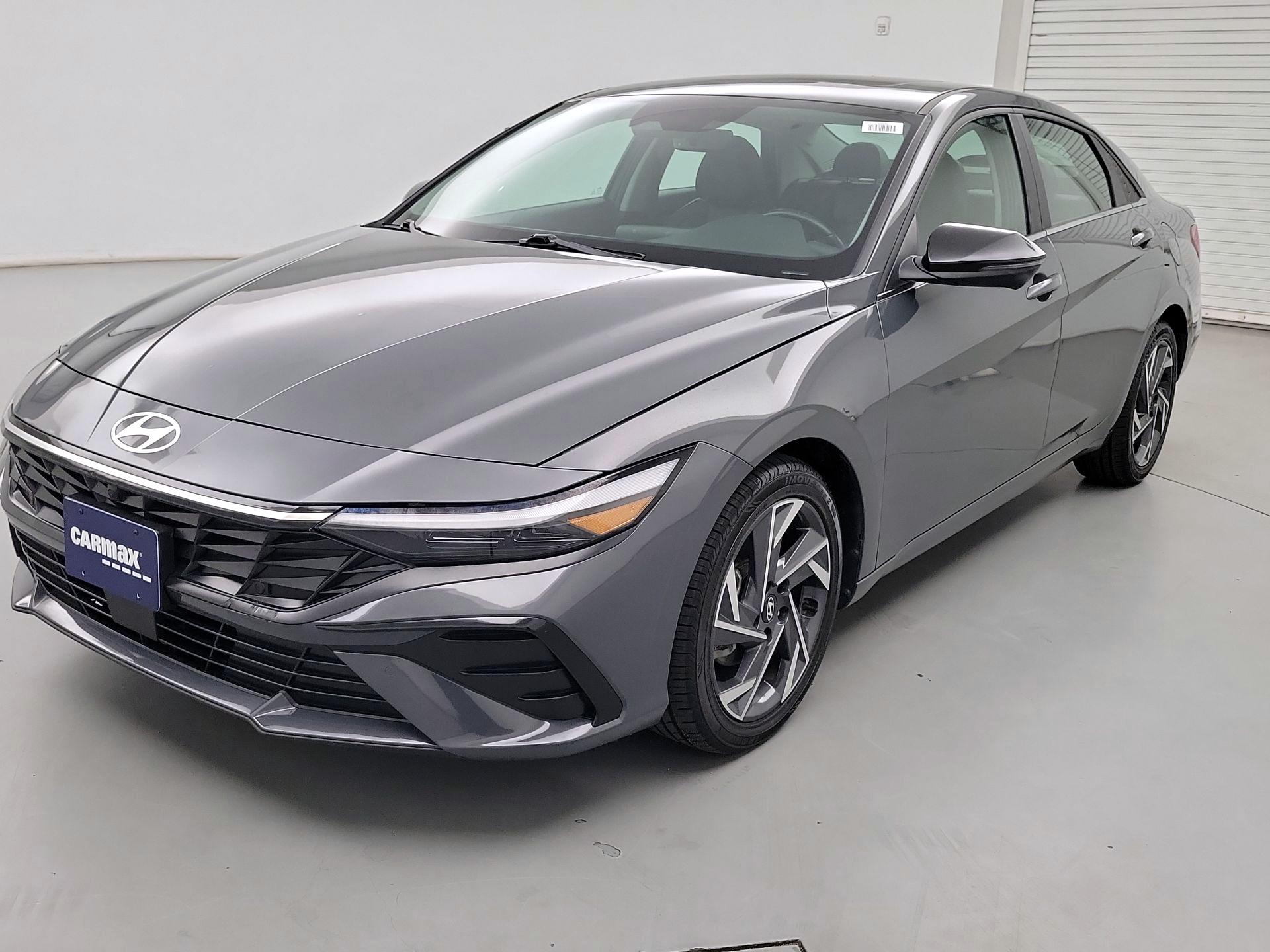 Thumbnail: 2024 Hyundai Elantra - 3