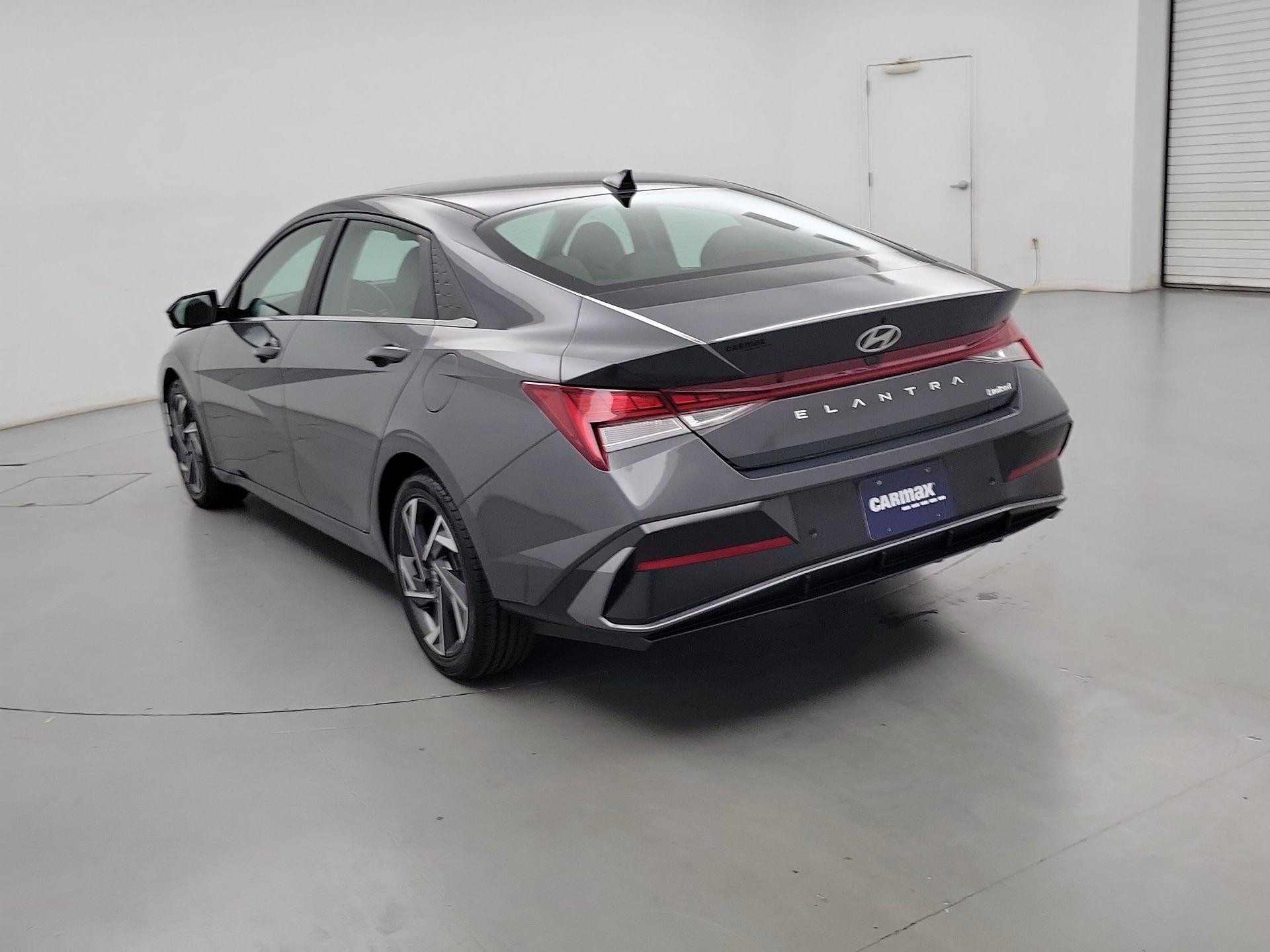 Thumbnail: 2024 Hyundai Elantra - 7