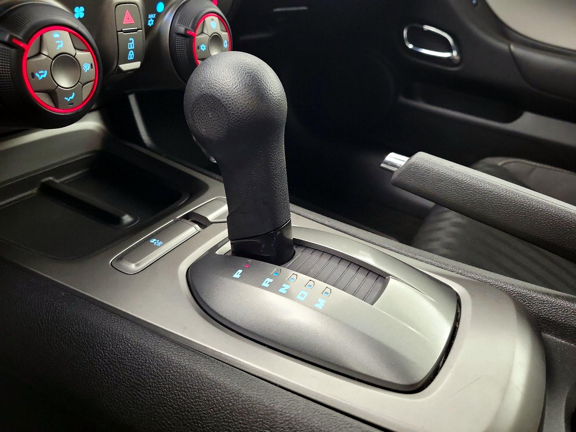 Thumbnail: 2015 Chevrolet Camaro - 14