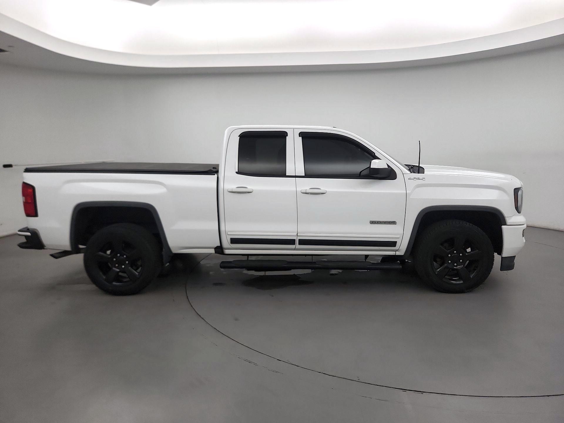 Thumbnail: 2017 GMC Sierra 1500 - 4