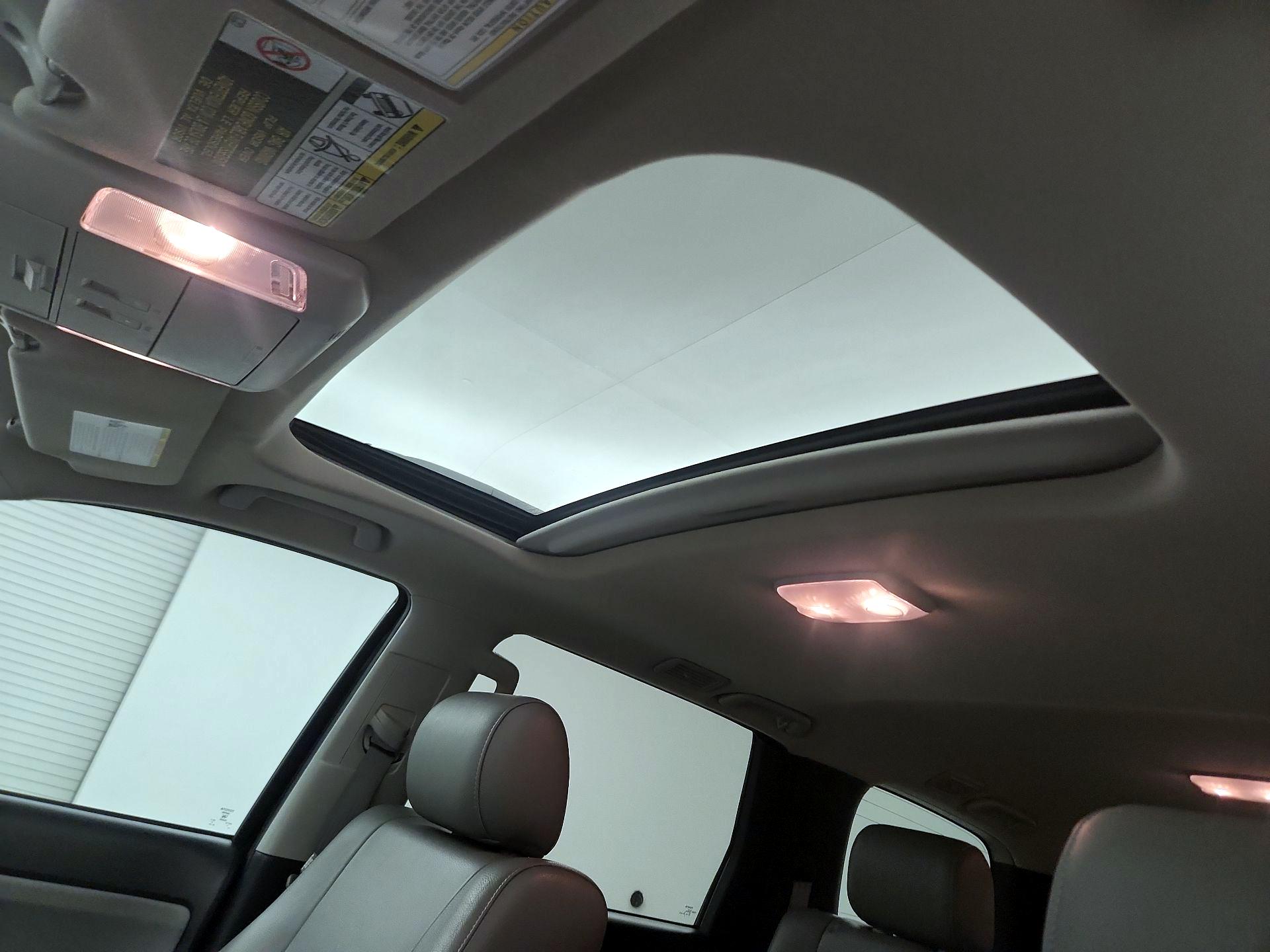 Thumbnail: 2019 Toyota Sequoia - 17