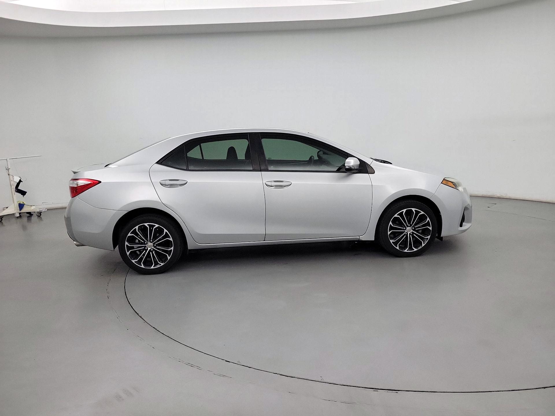 Thumbnail: 2016 Toyota Corolla - 4