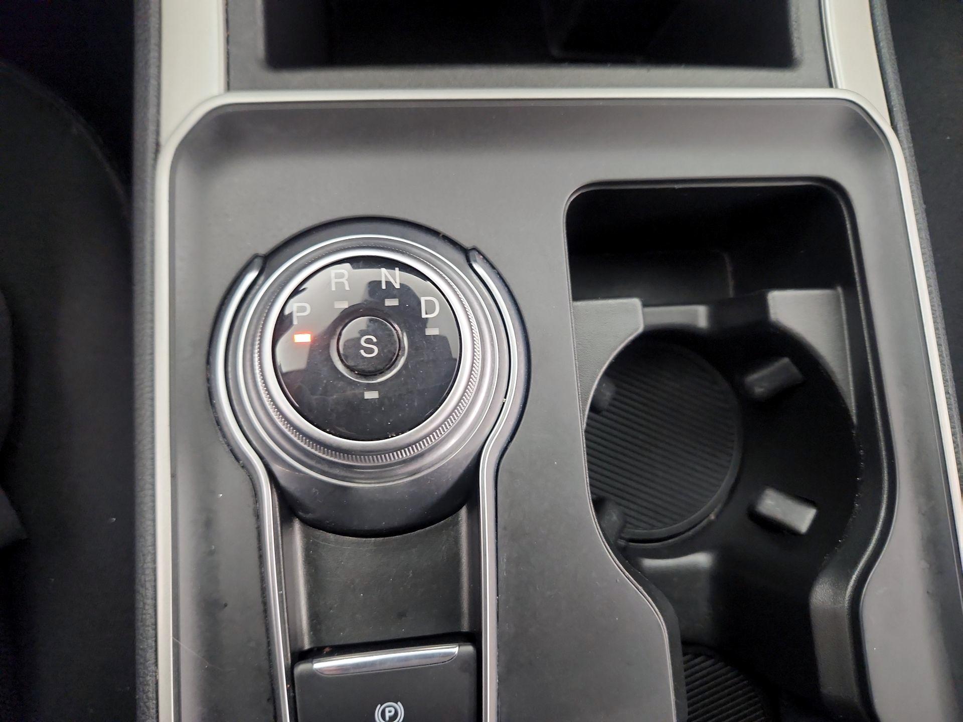 Thumbnail: 2024 Ford Edge - 17