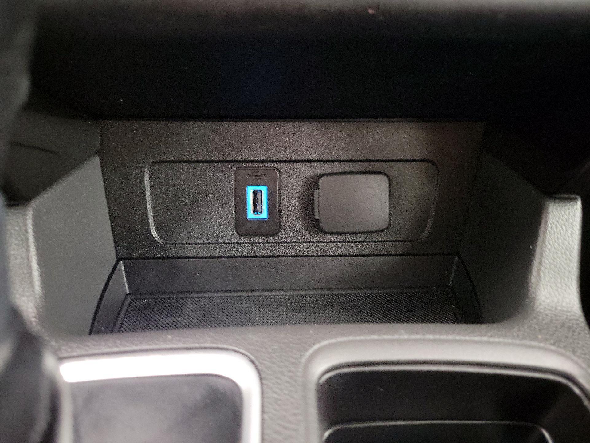 Thumbnail: 2017 Ford Escape - 19