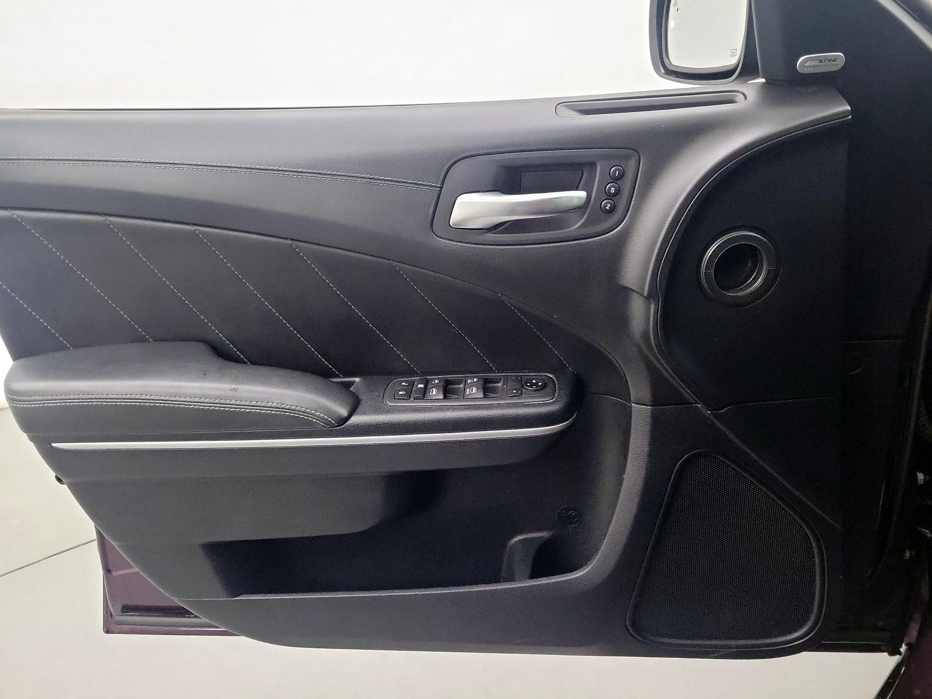 Thumbnail: 2020 Dodge Charger - 12