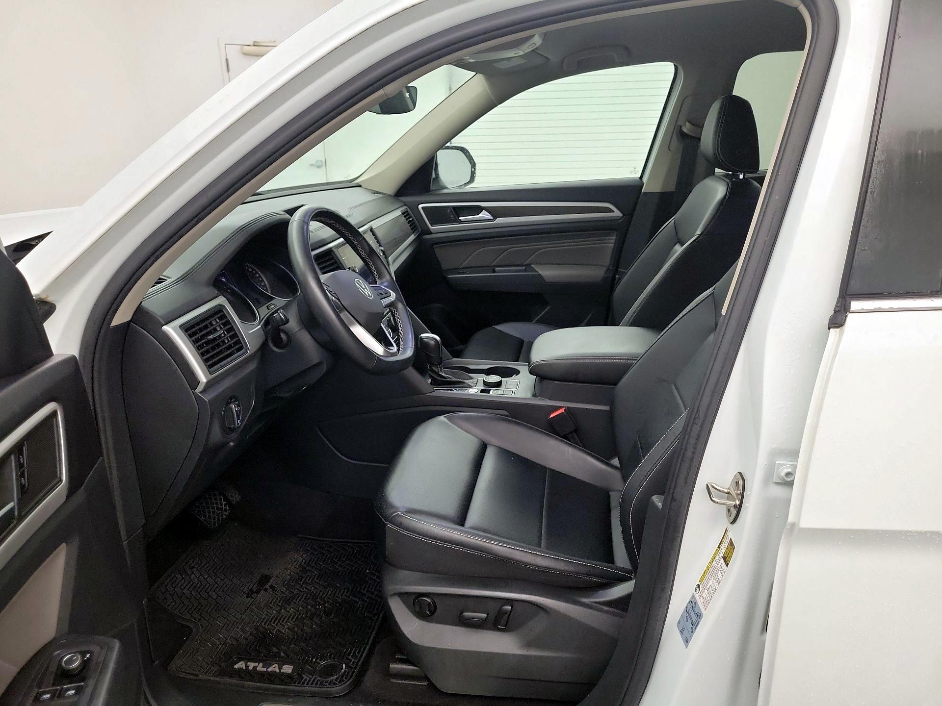 Thumbnail: 2021 Volkswagen Atlas - 11