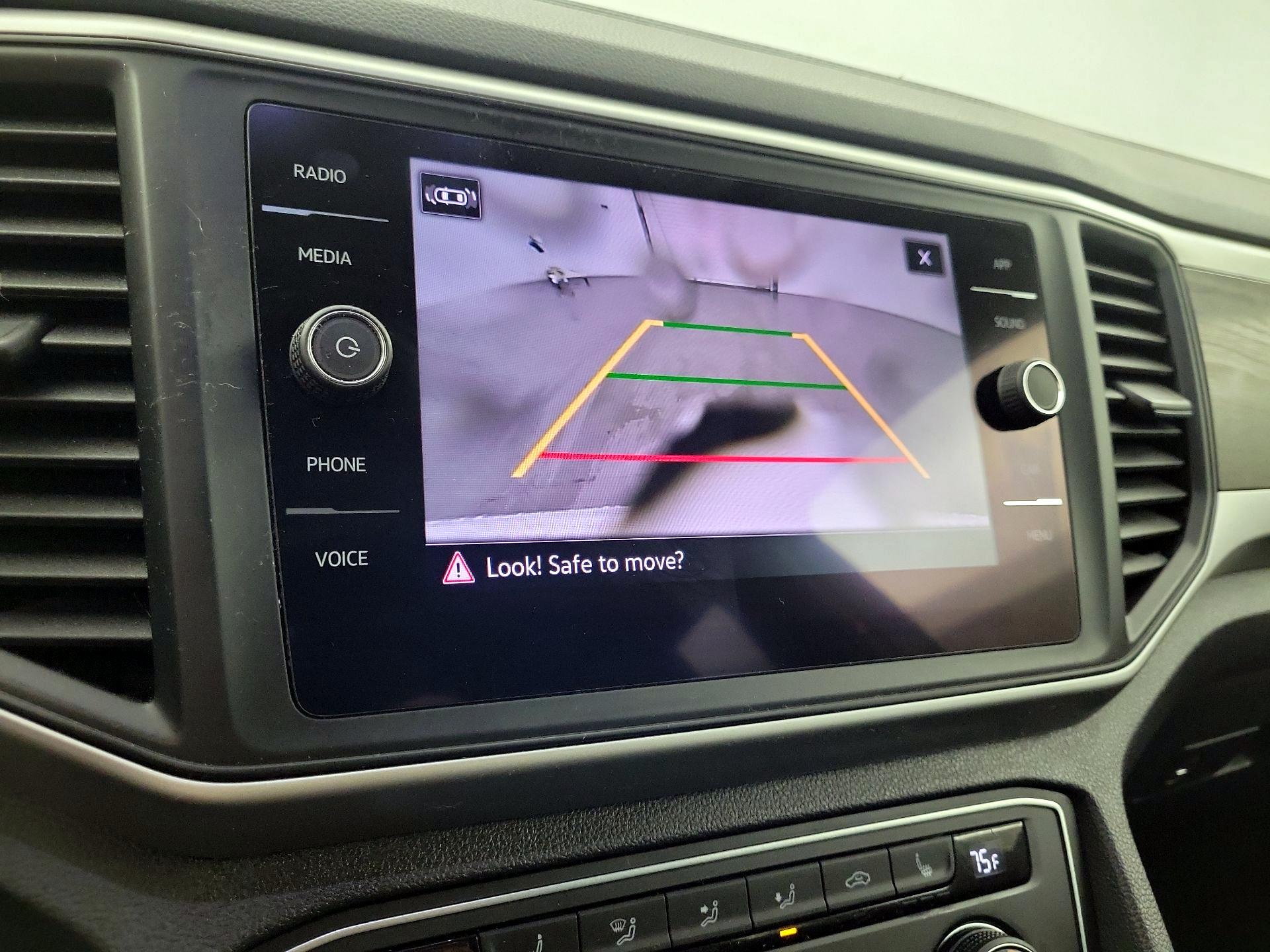 Thumbnail: 2021 Volkswagen Atlas - 14