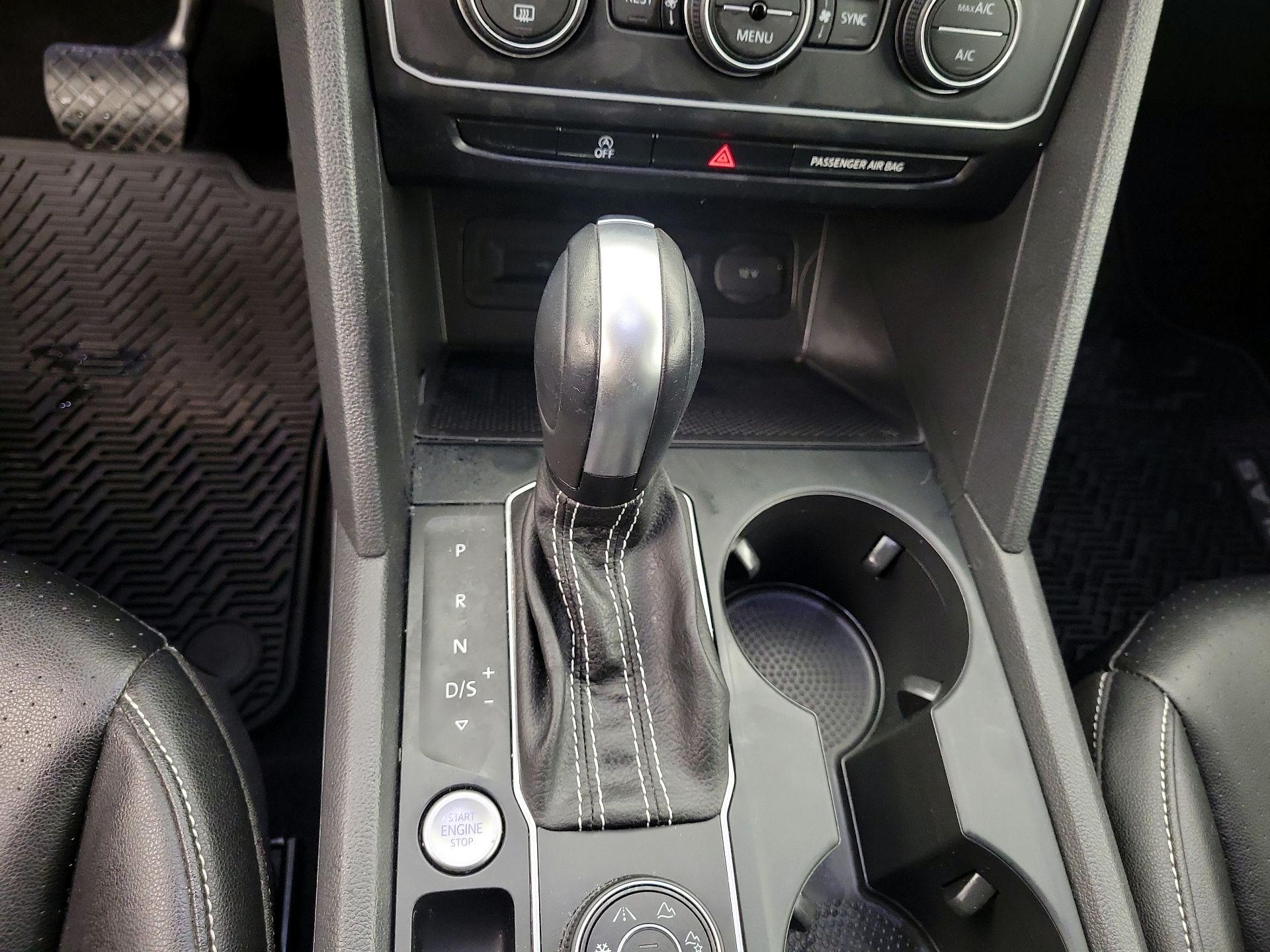 Thumbnail: 2021 Volkswagen Atlas - 17