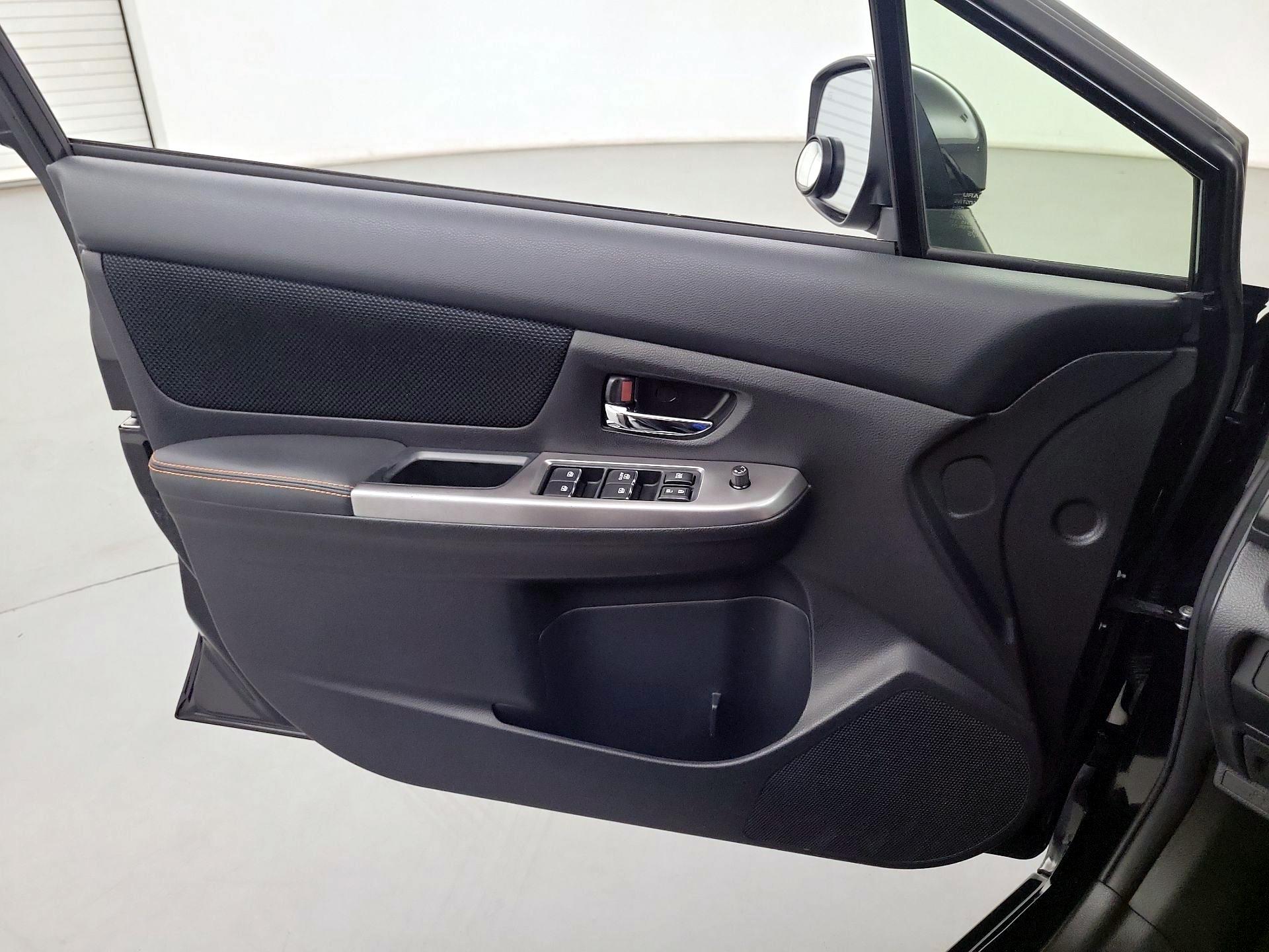 Thumbnail: 2017 Subaru Crosstrek - 12