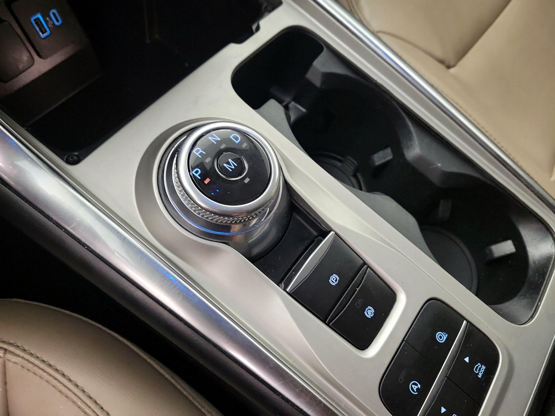 Thumbnail: 2021 Ford Explorer - 18