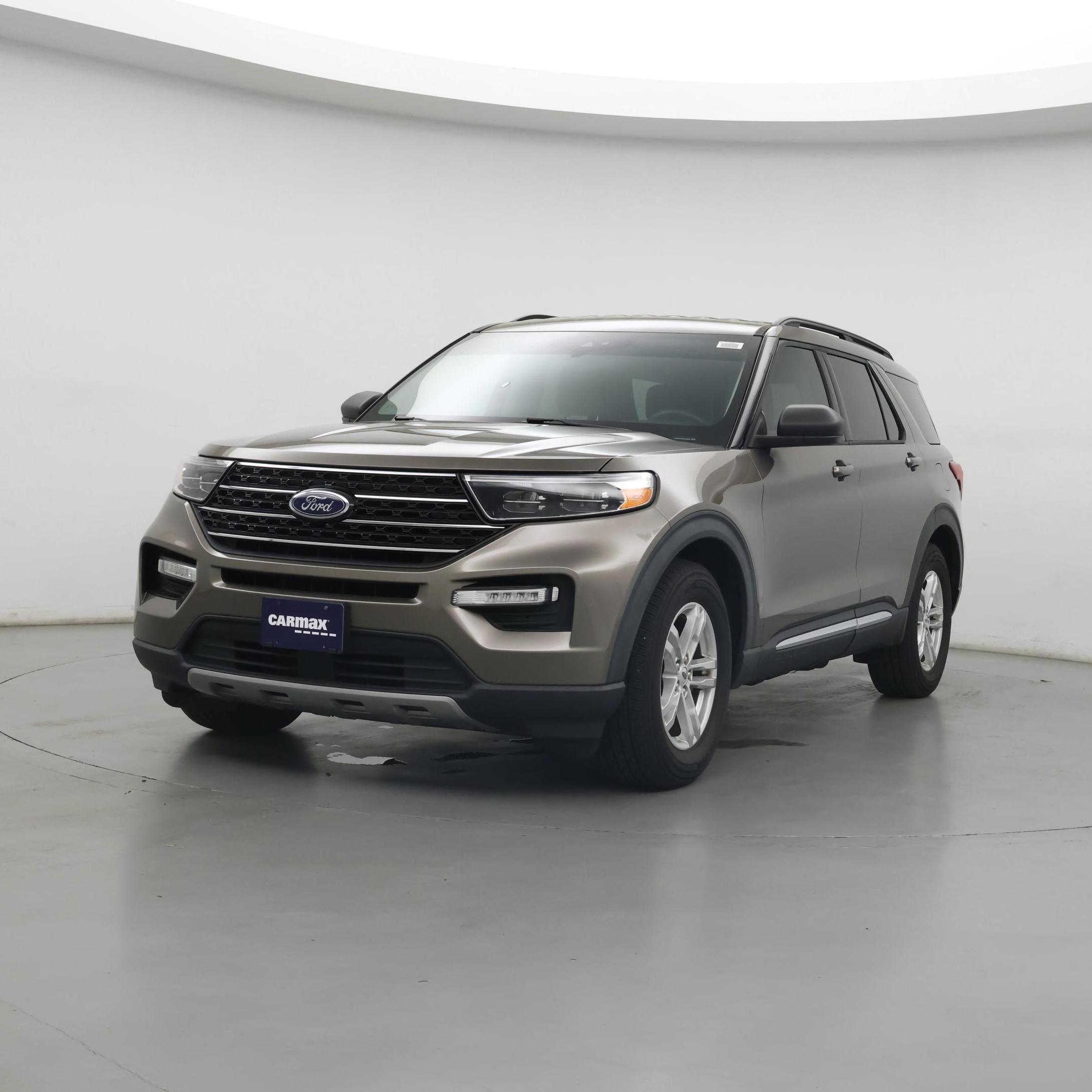 Thumbnail: 2021 Ford Explorer - 4
