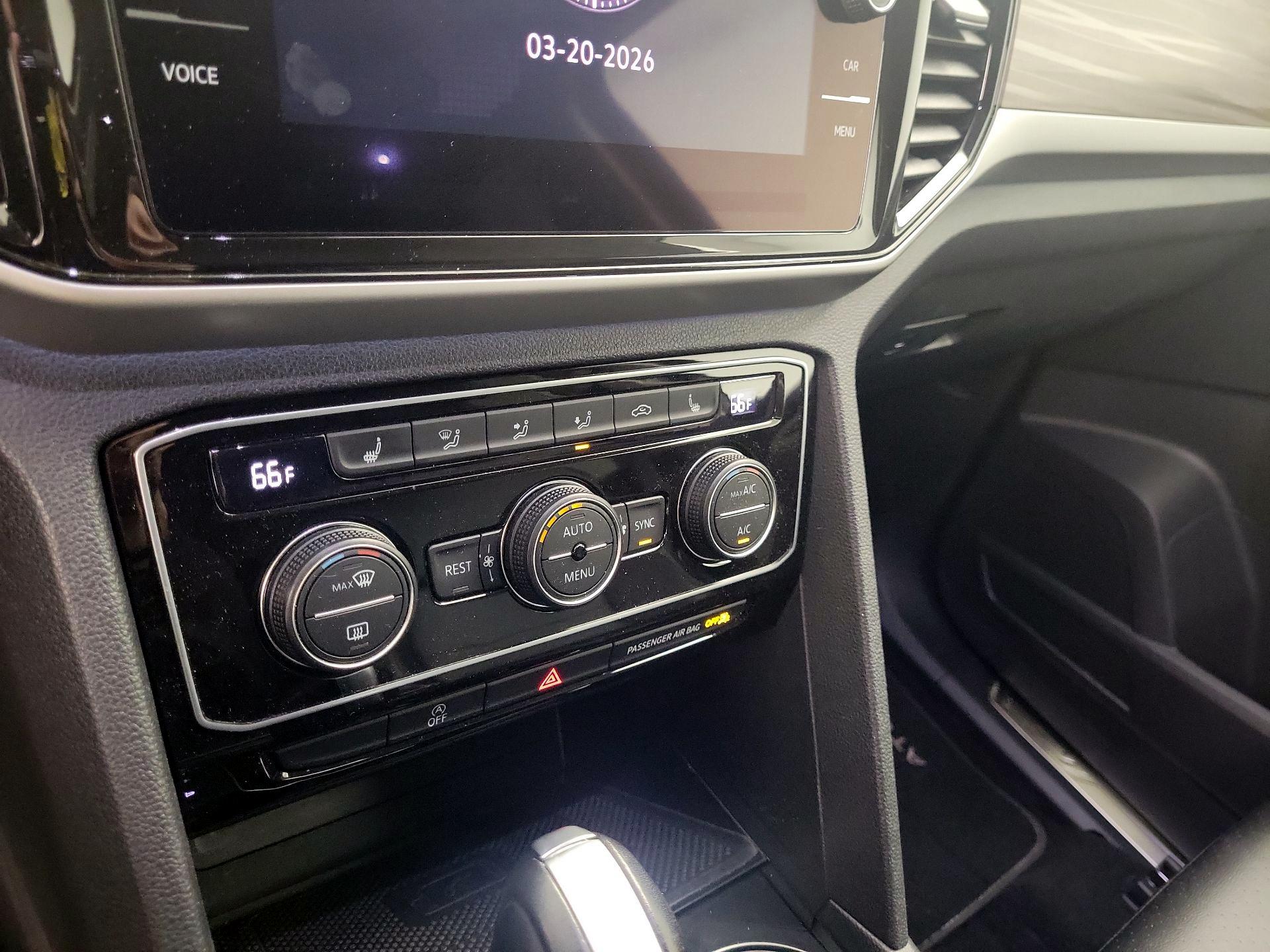 Thumbnail: 2022 Volkswagen Atlas - 17