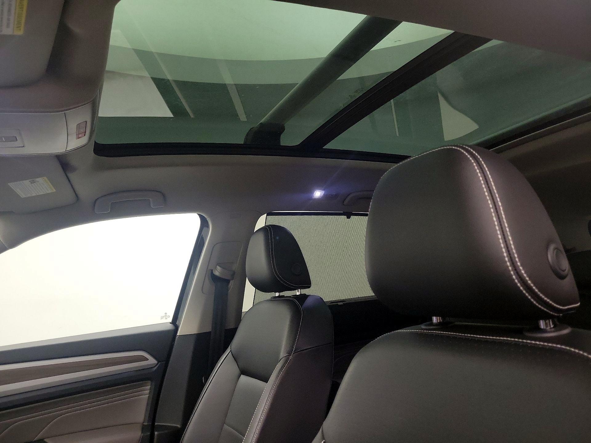 Thumbnail: 2022 Volkswagen Atlas - 20