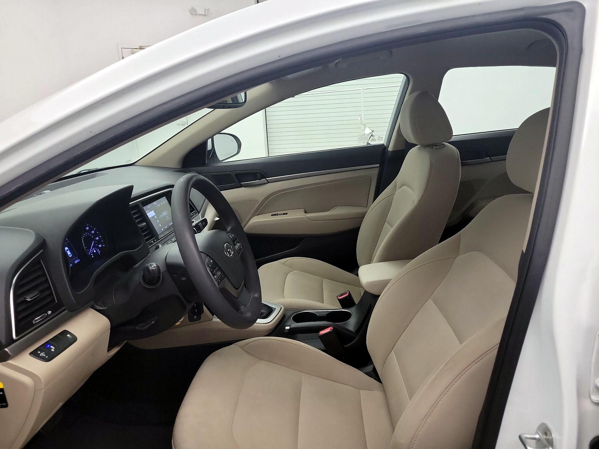 Thumbnail: 2018 Hyundai Elantra - 11
