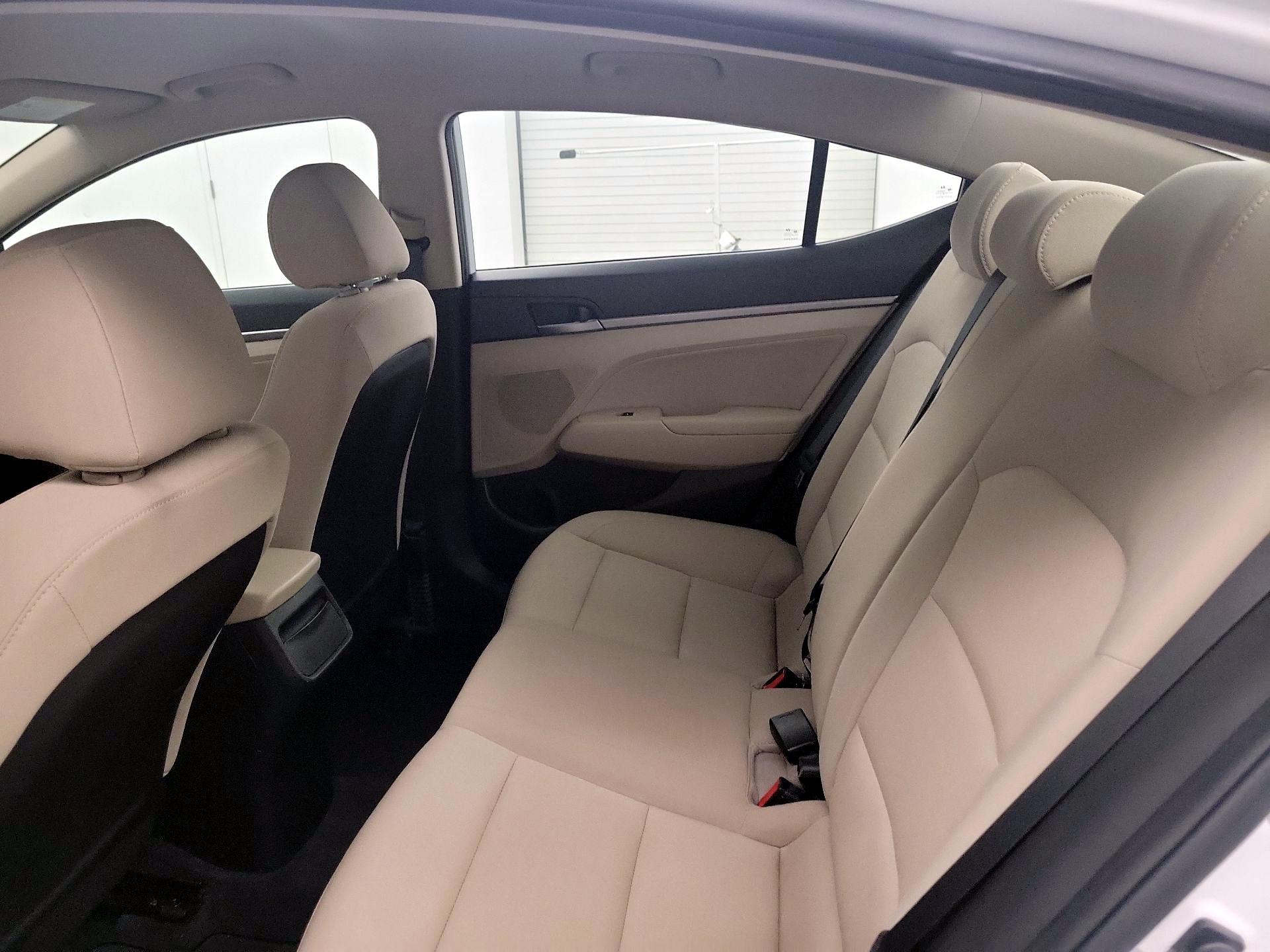 Thumbnail: 2018 Hyundai Elantra - 19