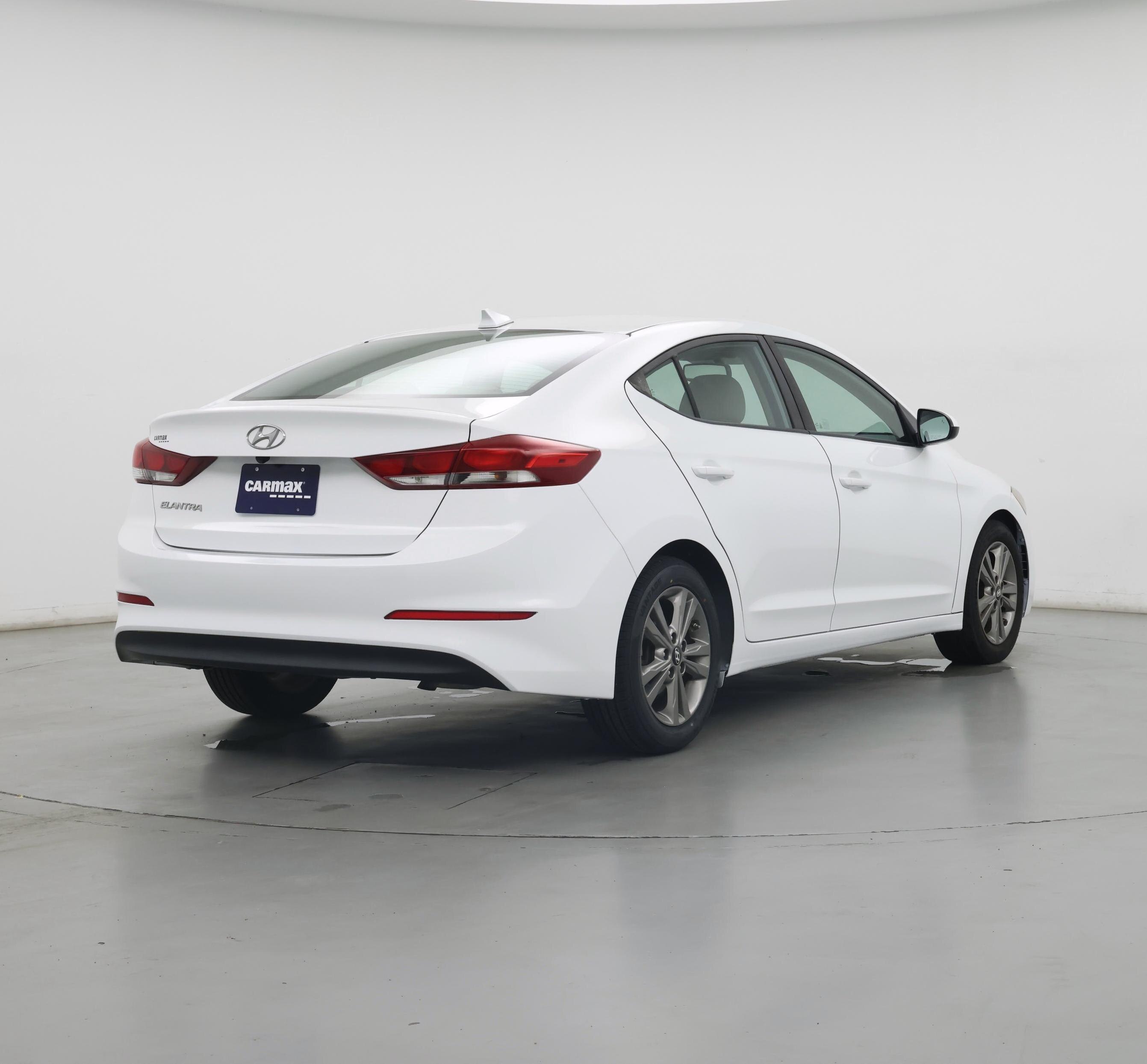 Thumbnail: 2018 Hyundai Elantra - 8