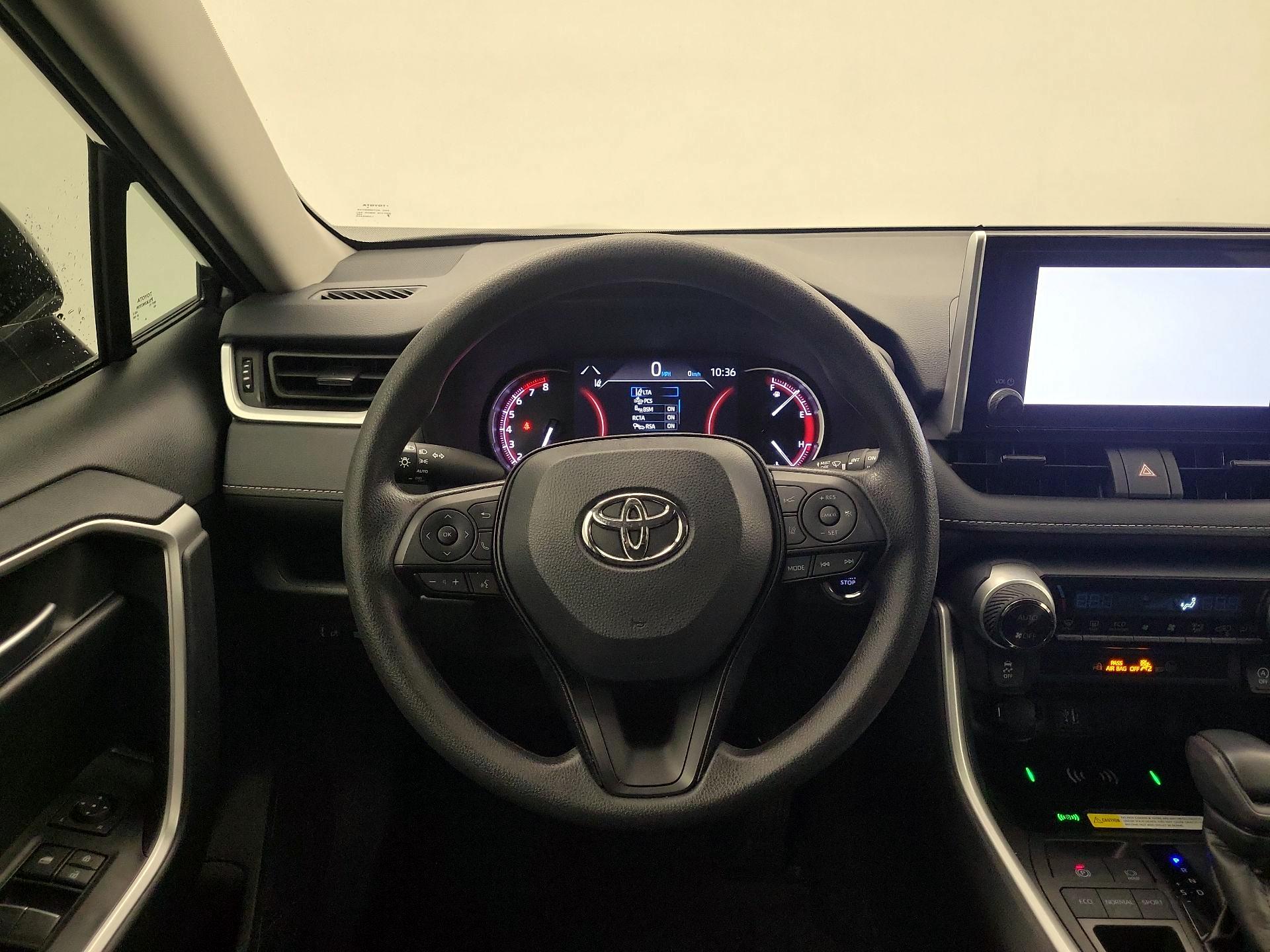 Thumbnail: 2025 Toyota RAV4 - 10