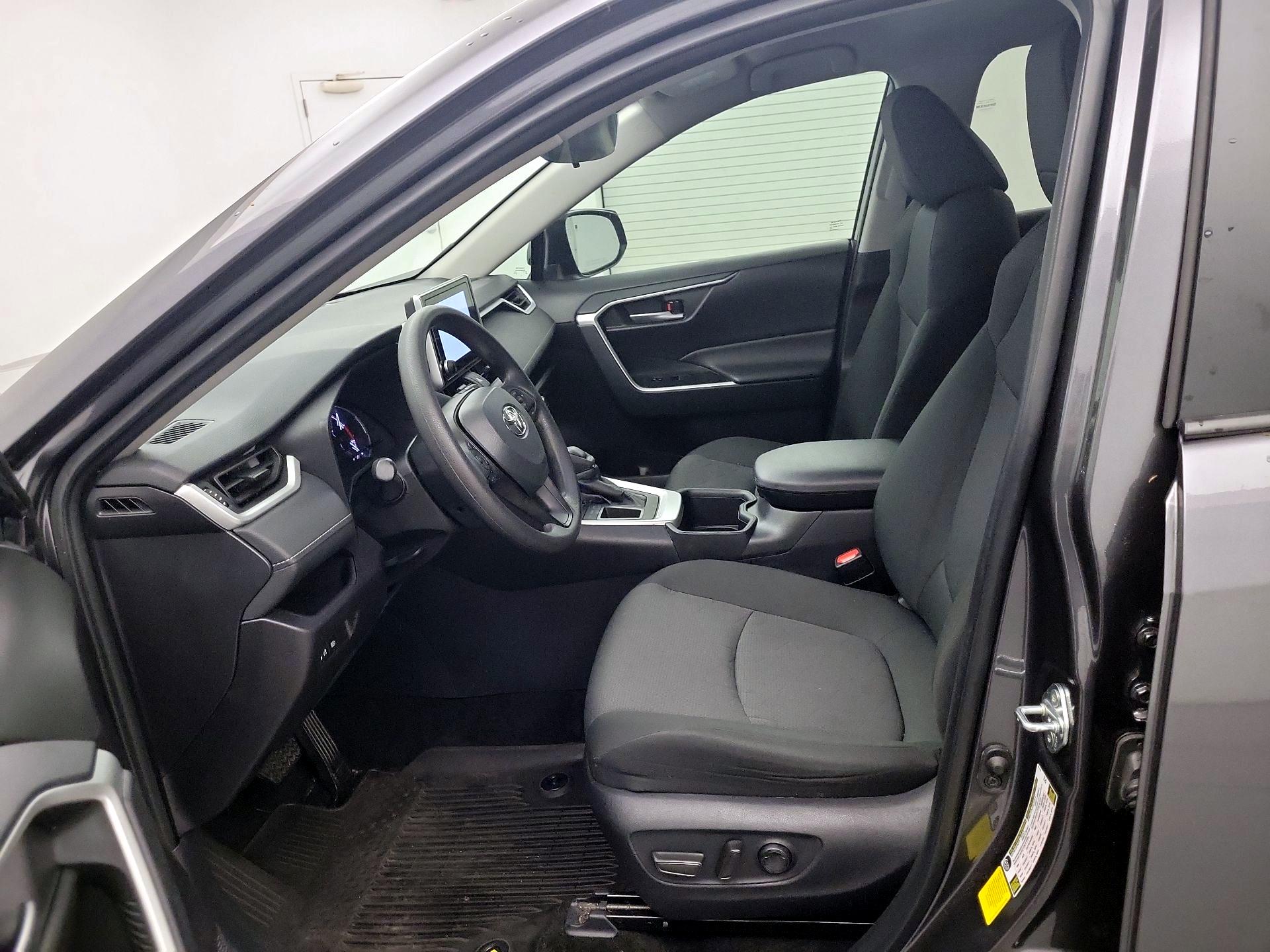 Thumbnail: 2025 Toyota RAV4 - 11