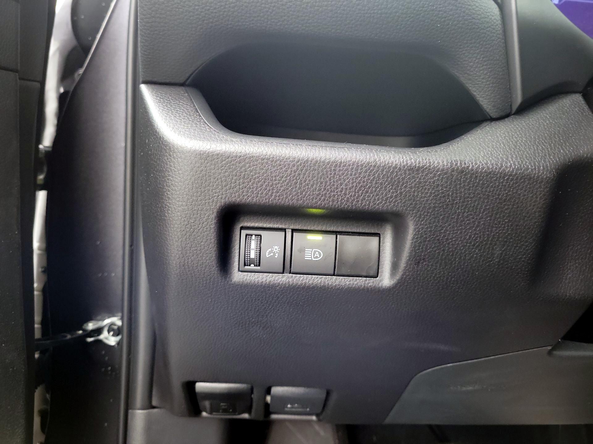 Thumbnail: 2025 Toyota RAV4 - 13